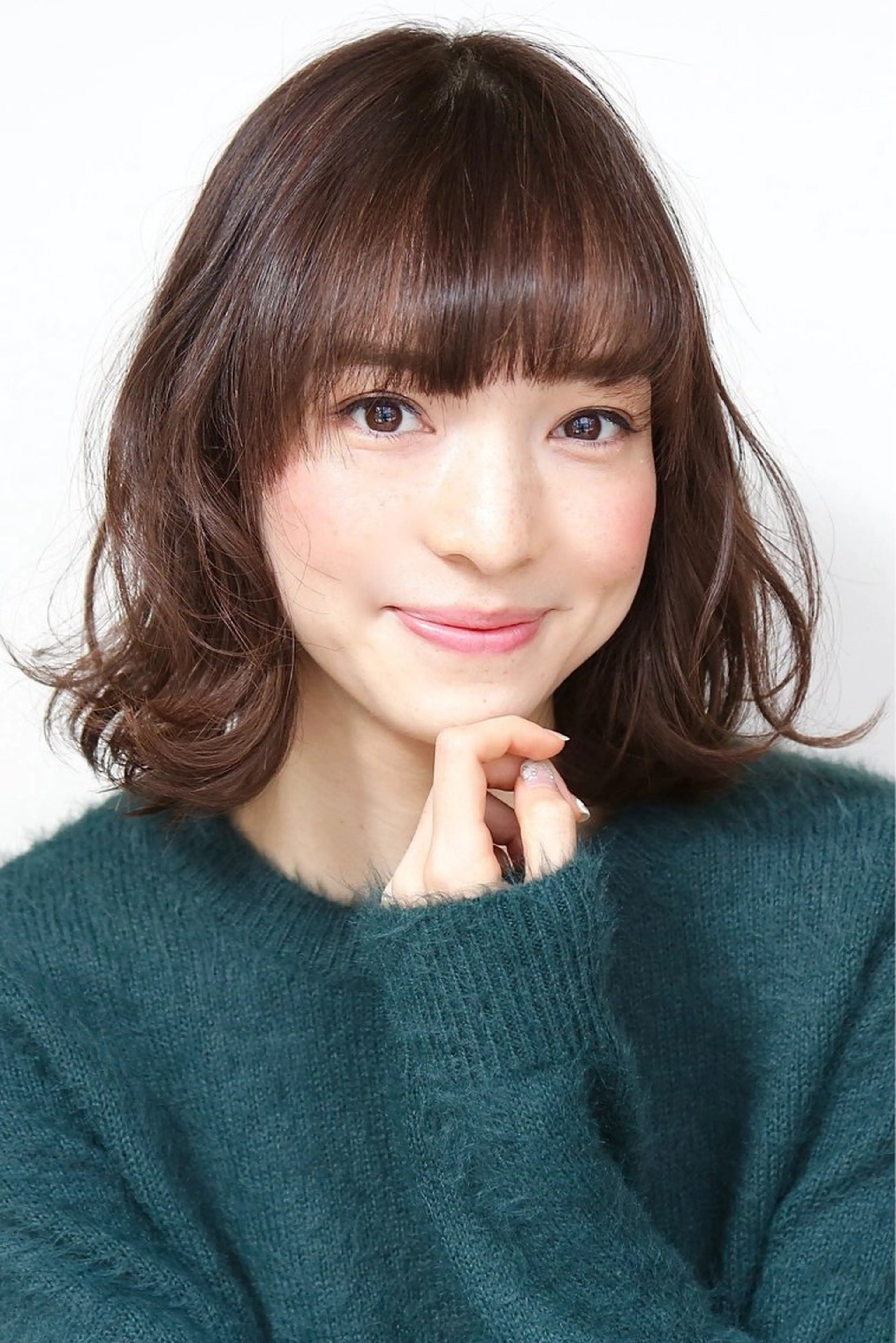 ミディアム カラー 羽鳥 美穂のヘアスタイル