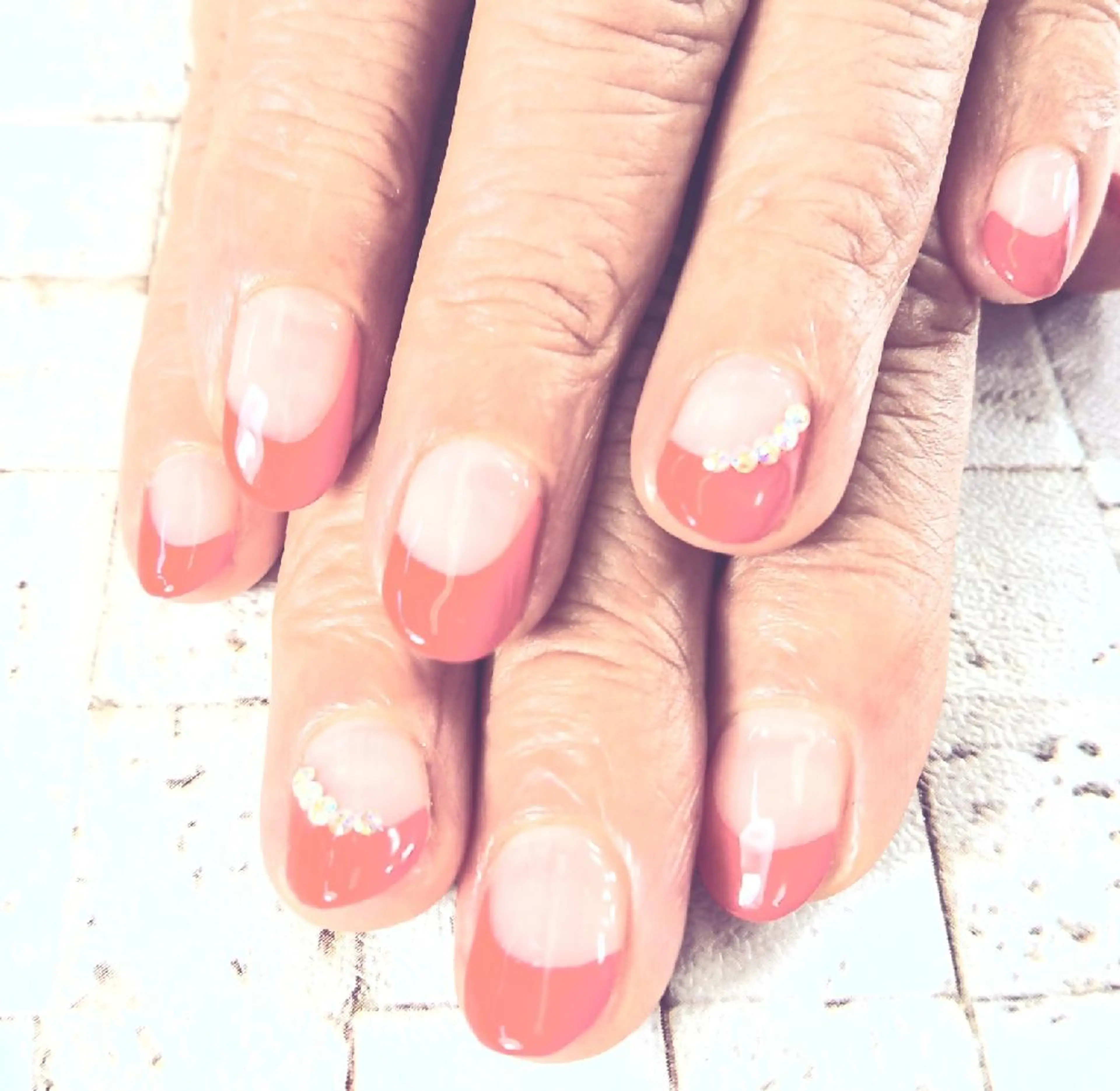 ネイル フレンチネイル 赤色 林 珠里のネイルデザイン