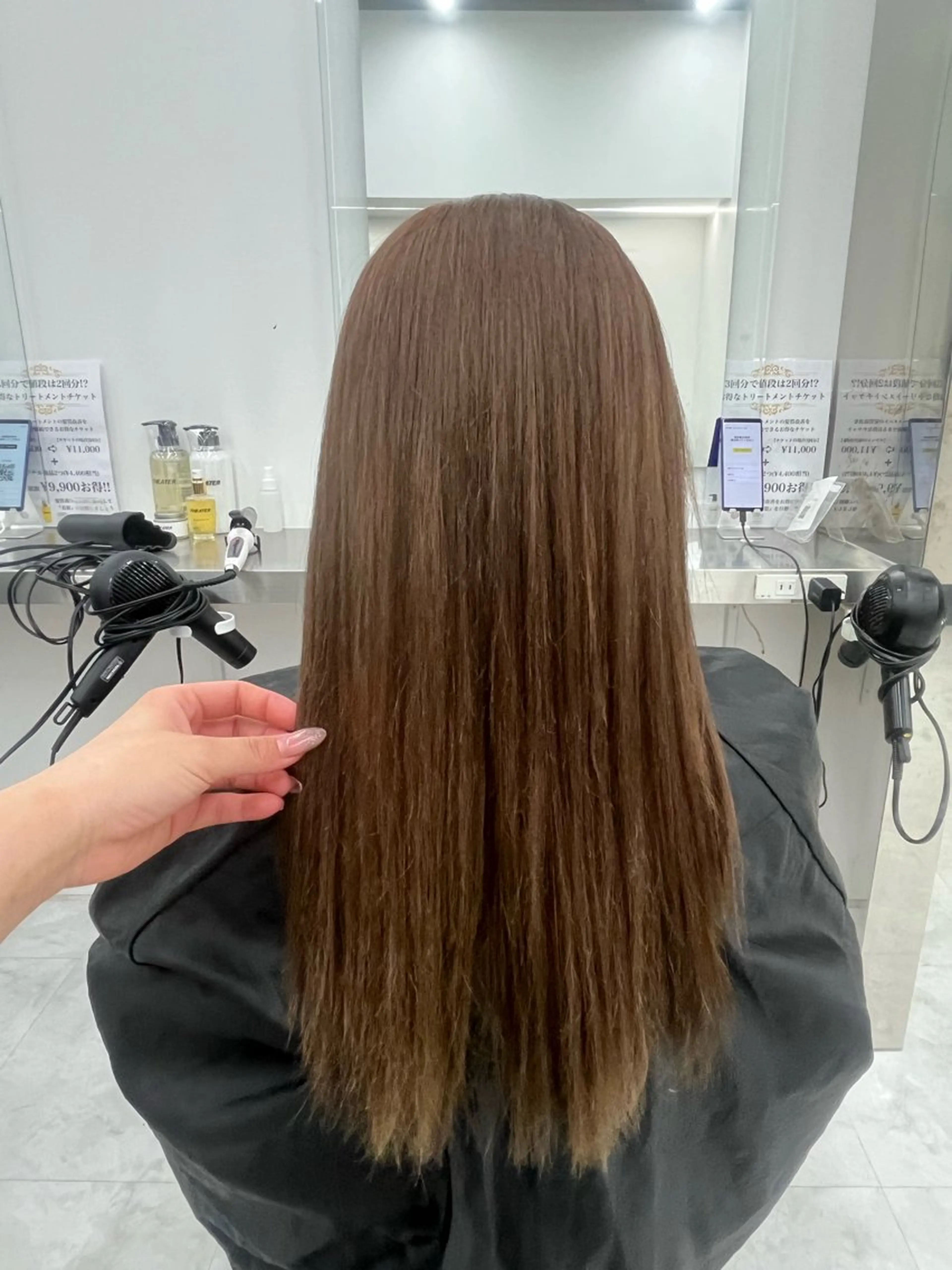 ロング カット ヘアカラー 透明感ハイトーンヘア 🎀ririka🎀のヘアスタイル