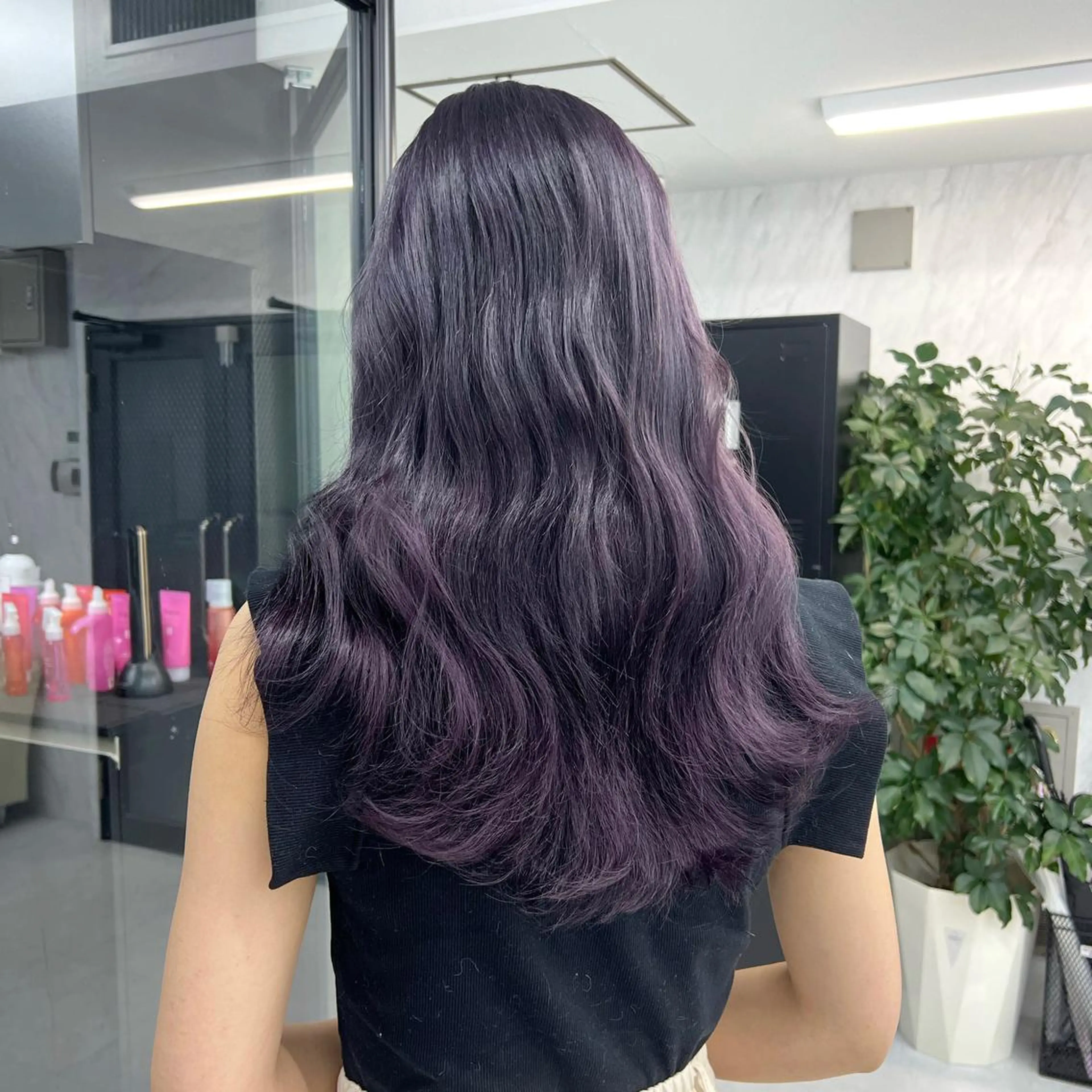 ロング カラー シールエクステ ハイトーンカラー エクステ ヘアカラー シールエクステ特化 ハイトーン、NANAのヘアスタイル