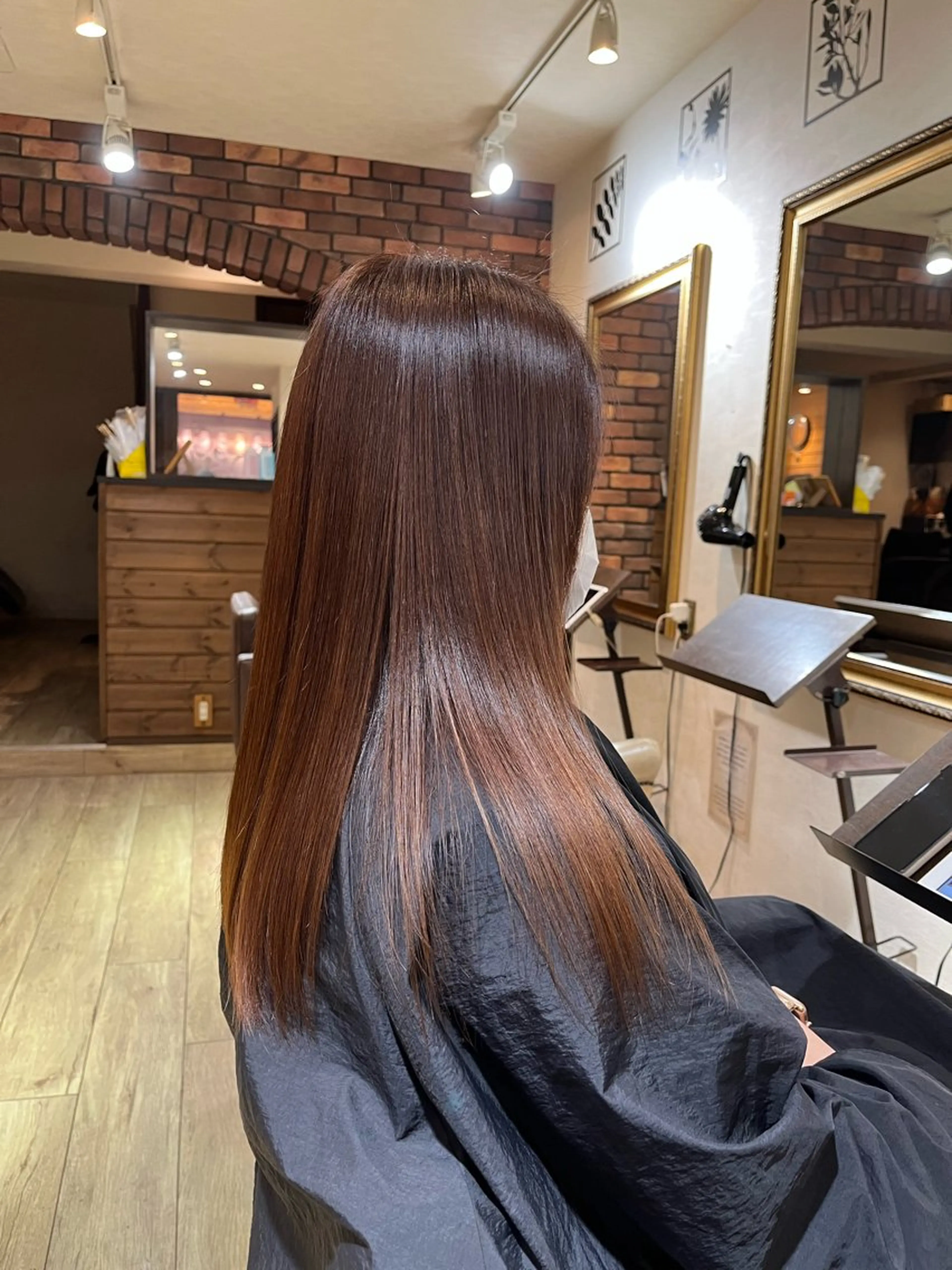 セミロング カラー ヘアカラー VOYAGE所属・中園 康のヘアスタイル