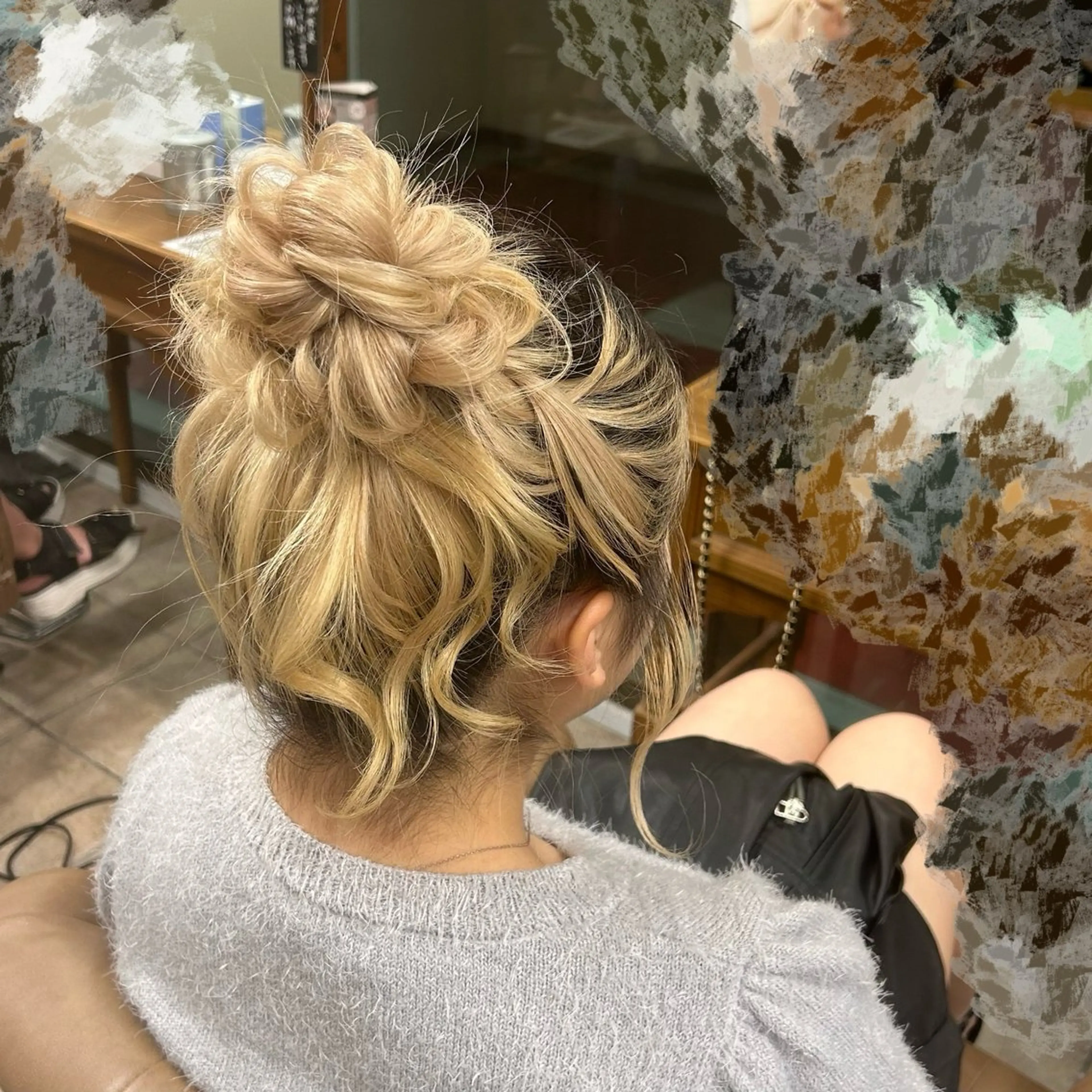 ロング お団子ヘア ヘアメイクドールズ所属・dolls わいちゃんのヘアスタイル