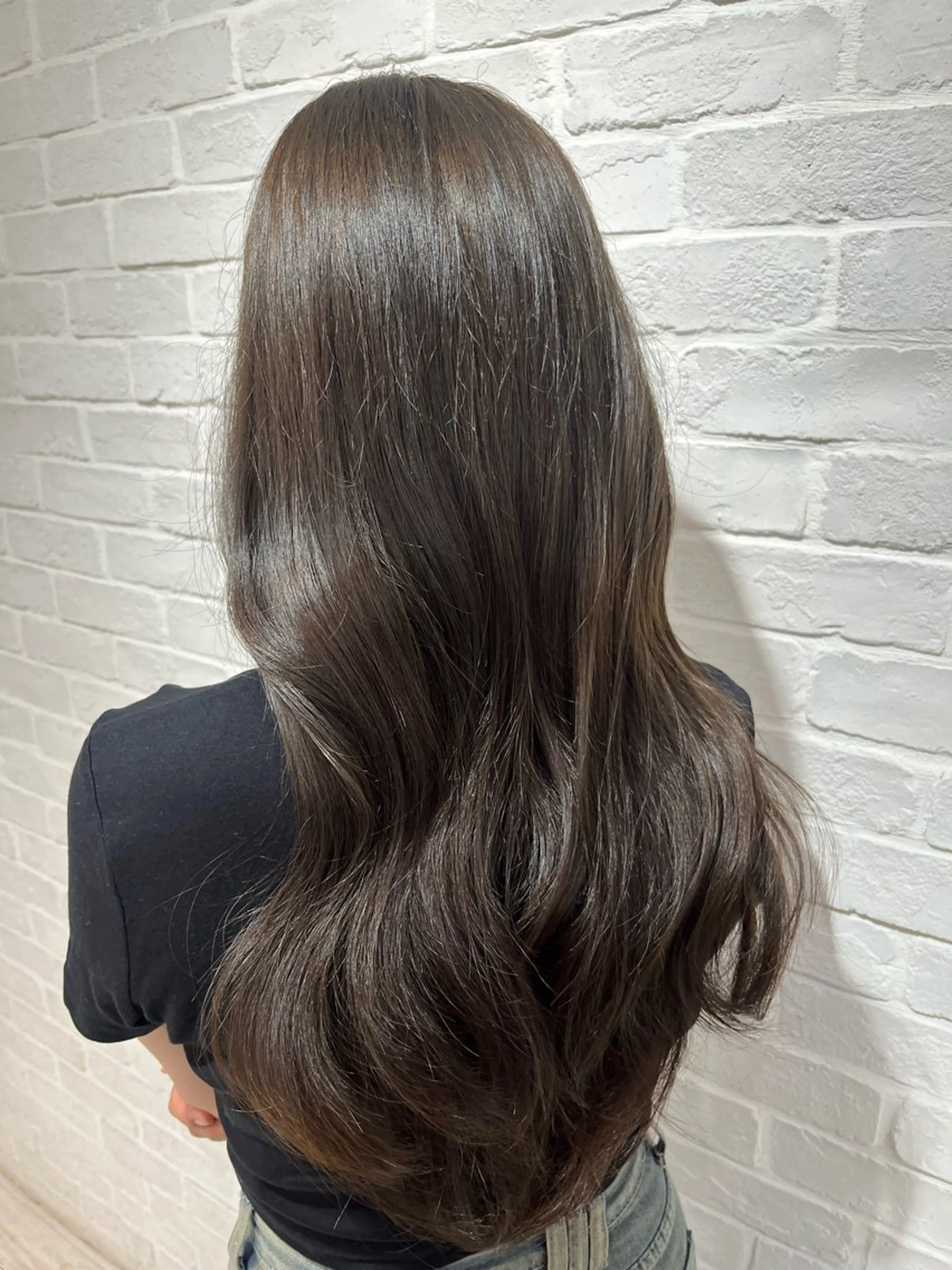 ロング カラー グレージュ オリーブグレージュ オリーブグレー カット ヘアカラー 【韓国ヘア×透明感 カラー】笹谷 莉未のヘアスタイル