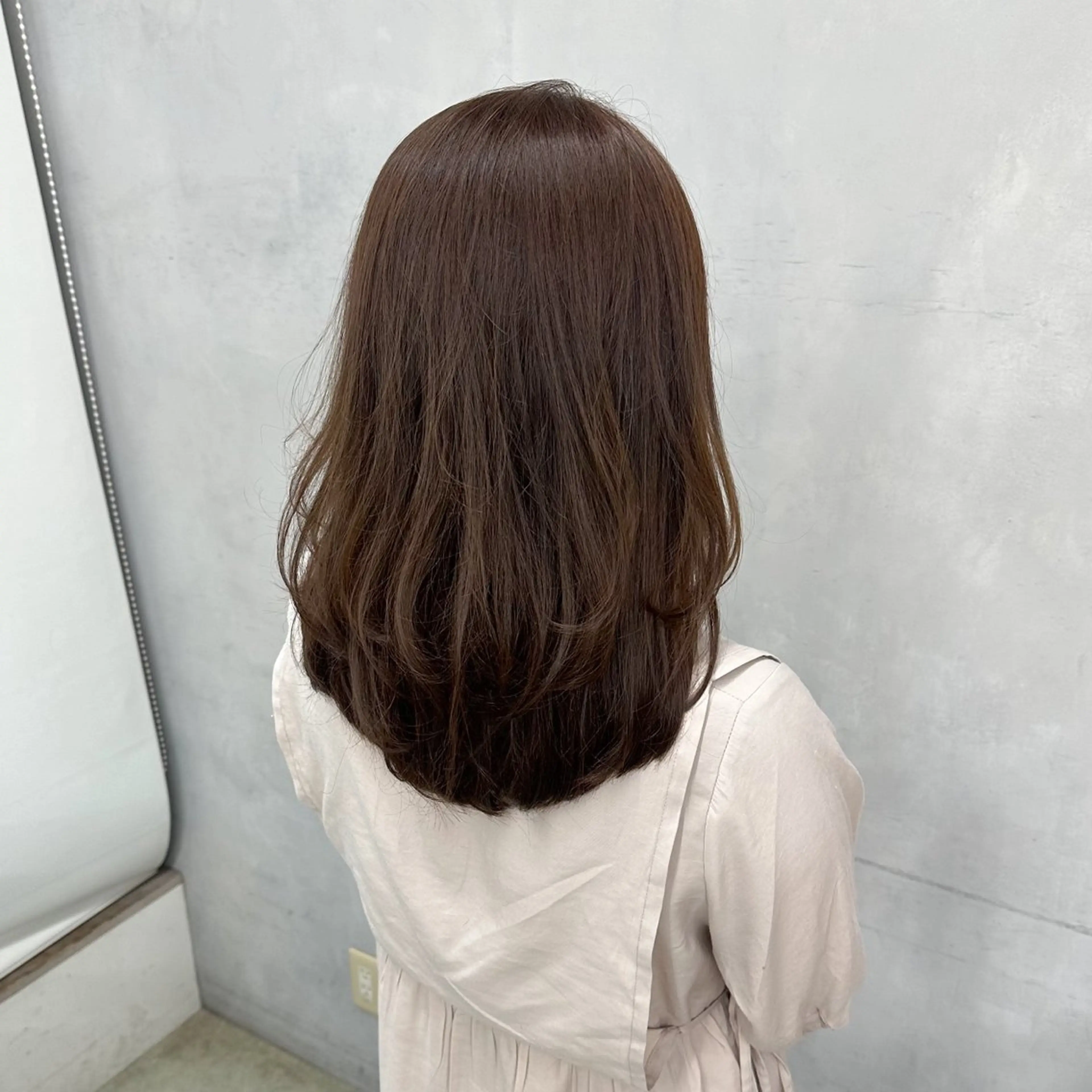 セミロング レイヤーカット 🫧もも🫧 ／メンズ〜レディースのヘアスタイル