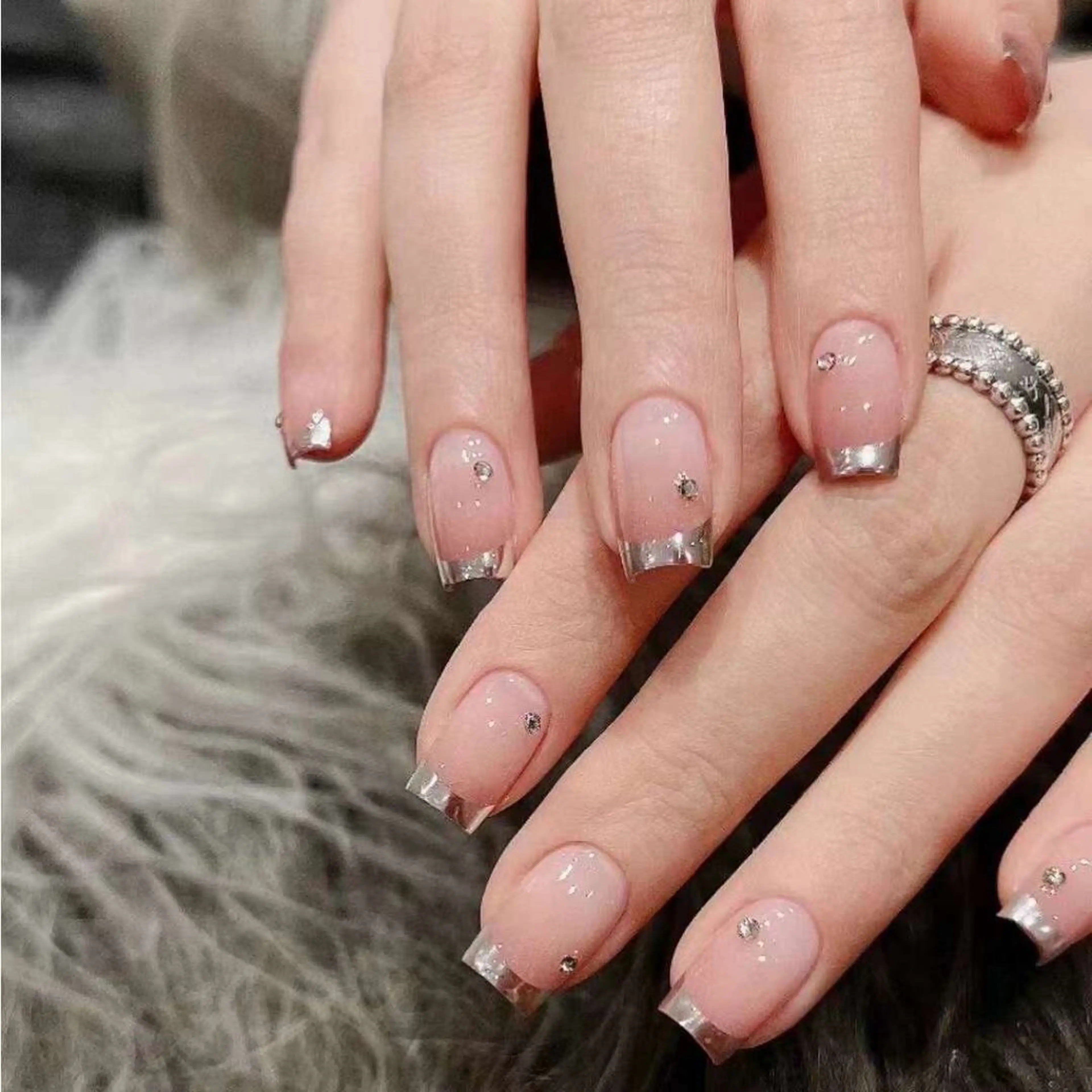 ネイル ハンドネイル VIVIAN リサのネイルデザイン