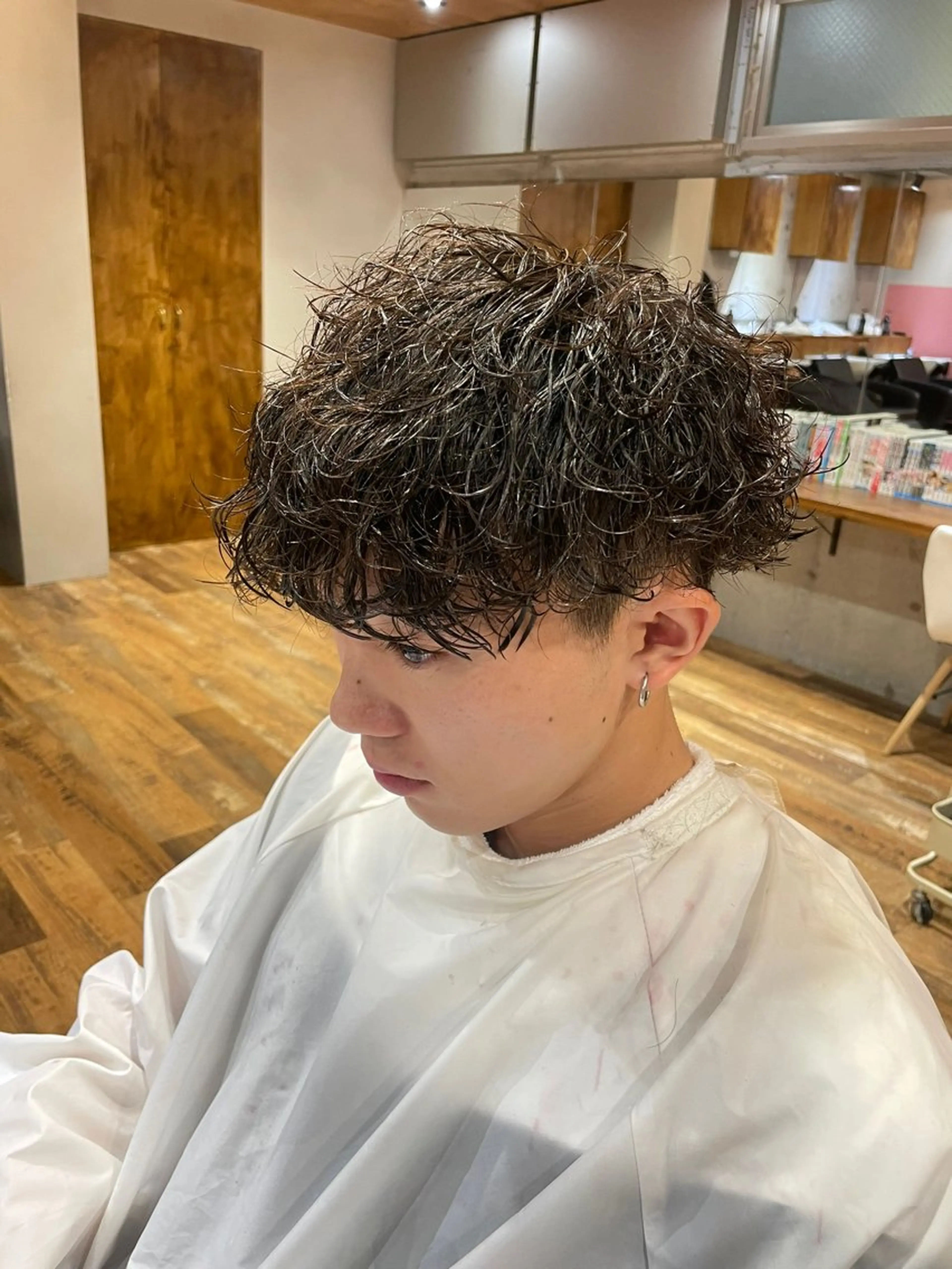 波巻きスパイラル×デザインカット×シルクトリートメントの写真