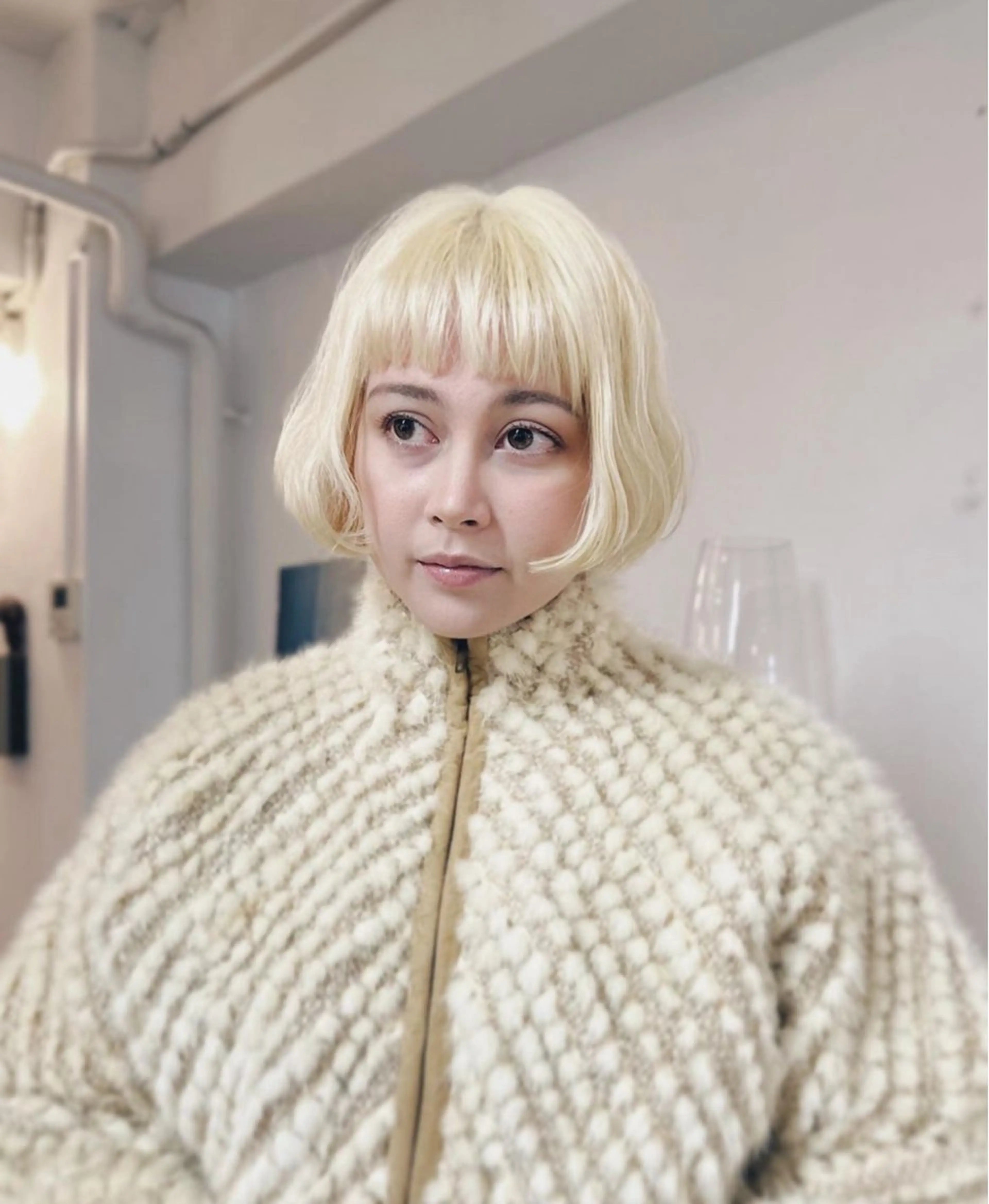 ショート カラー カット ヘアカラー 楪 yuzuriha所属・Saaya/レイヤー /ブリーチ/ブロンドのヘアスタイル