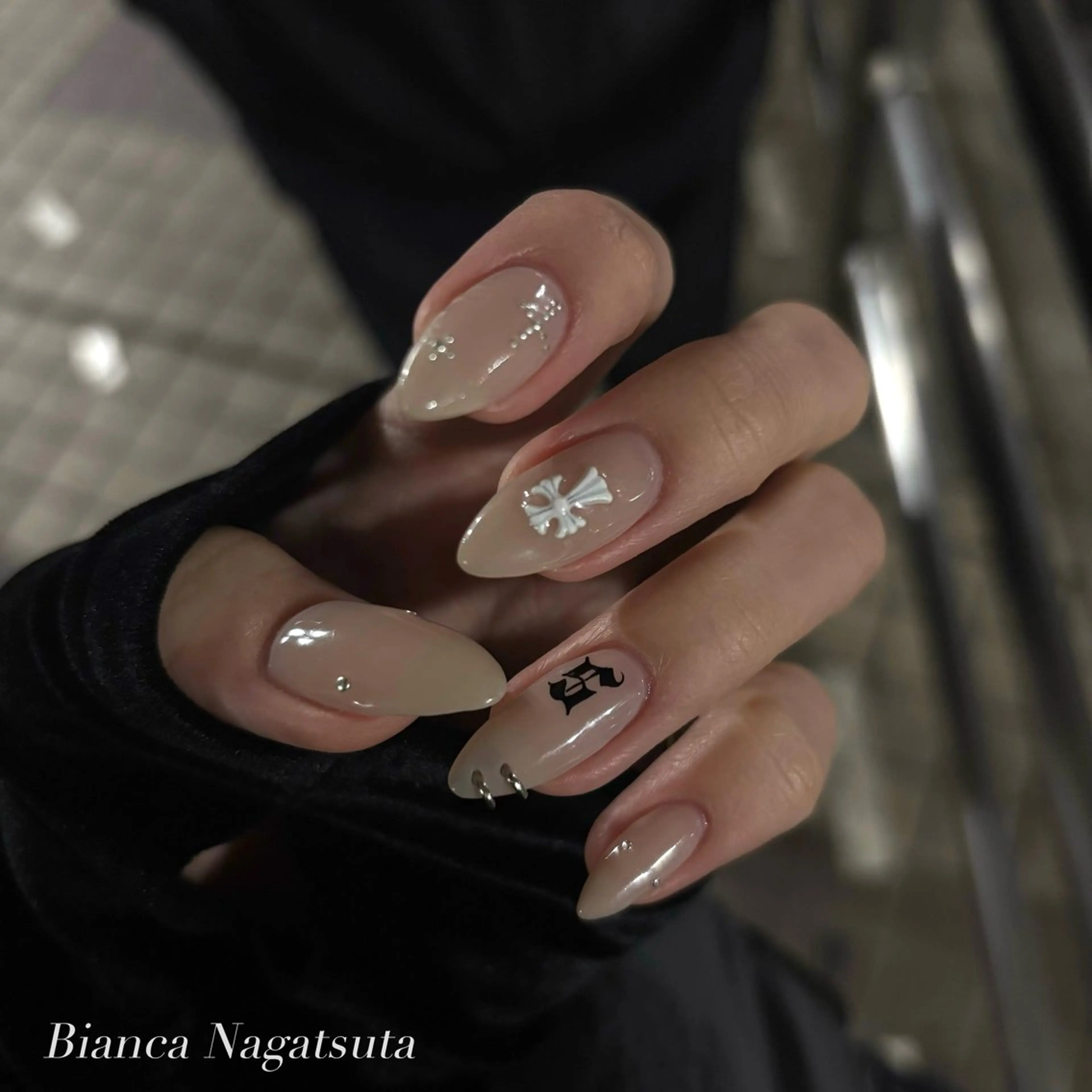 ネイル Bianca長津田 Mukae⋆.✶🖤のネイルデザイン