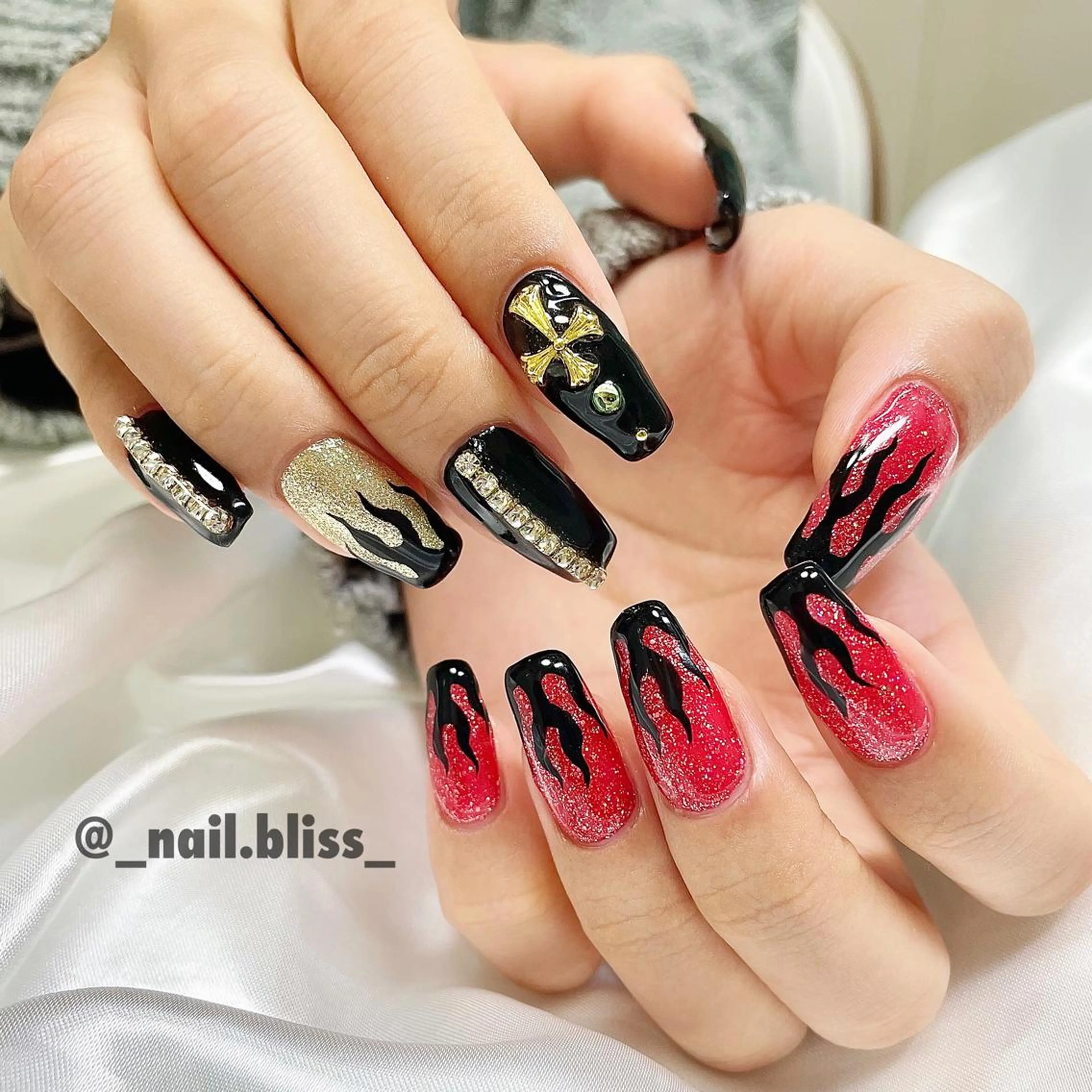 ネイル ハンドネイル NAIL BLISSのネイルデザイン