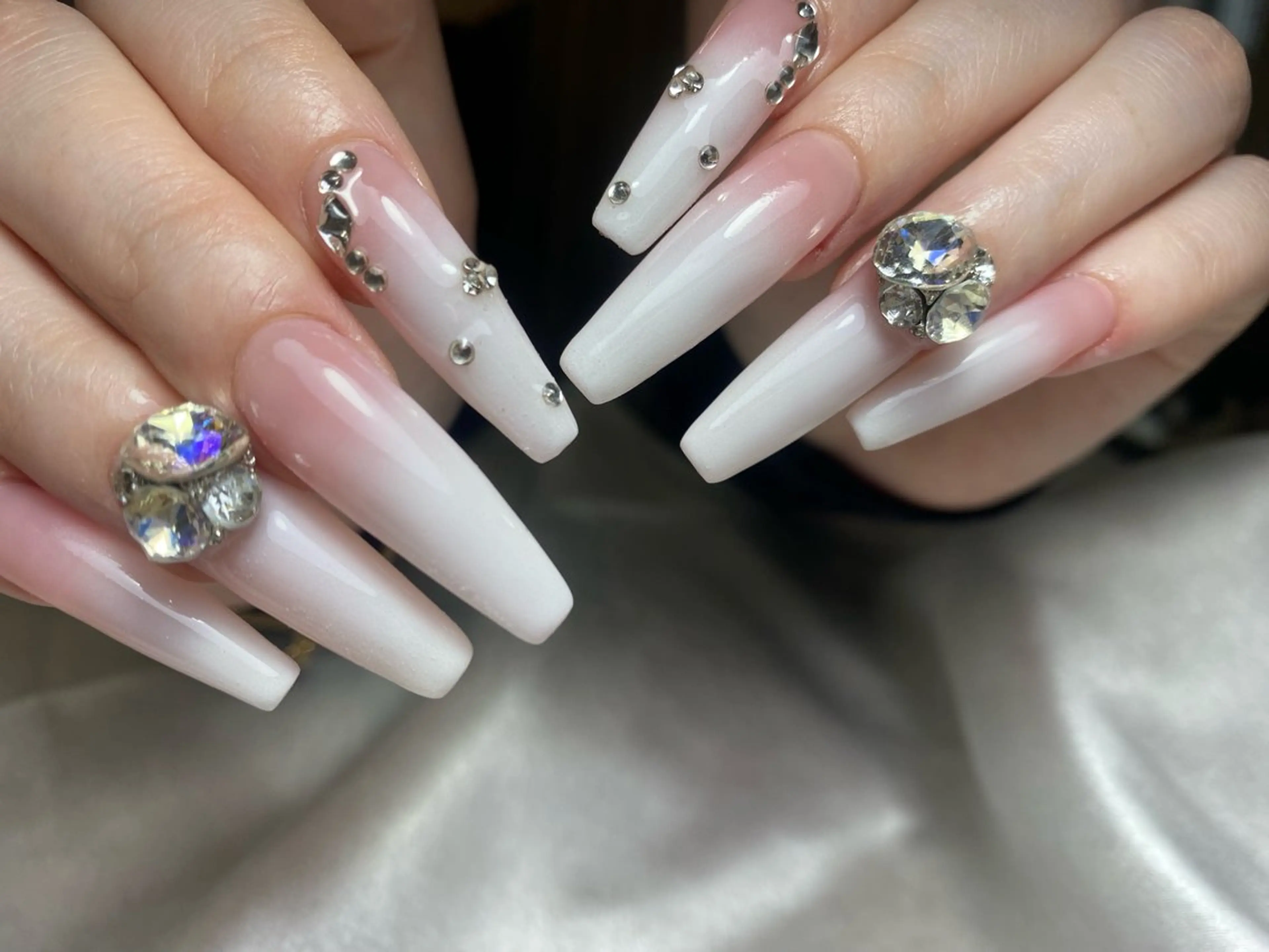 ネイル LR.ONE ヨウのネイルデザイン