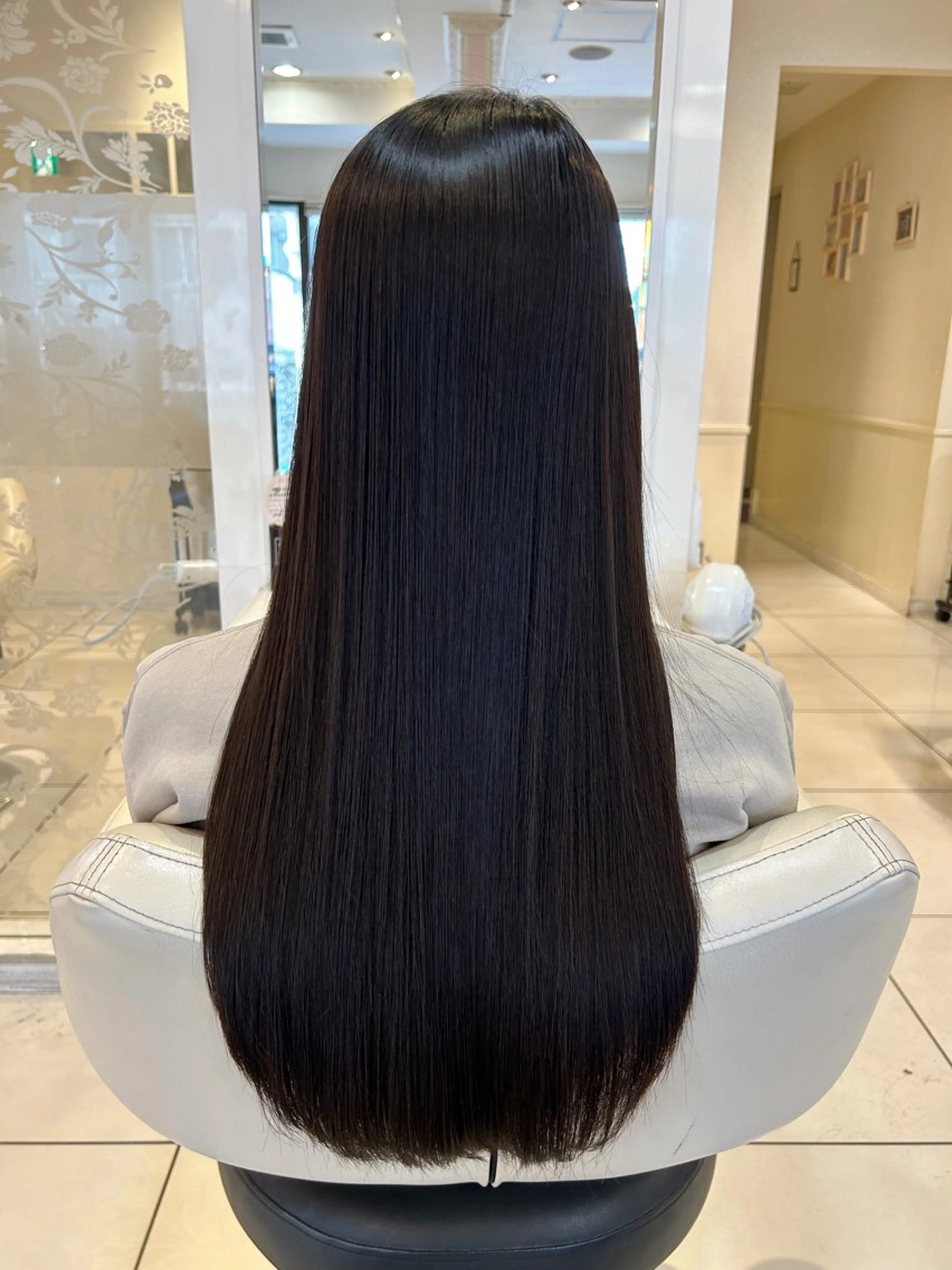 ロング ロング 縮毛矯正 カット 縮毛矯正 トリートメント 高橋 佑のヘアスタイル