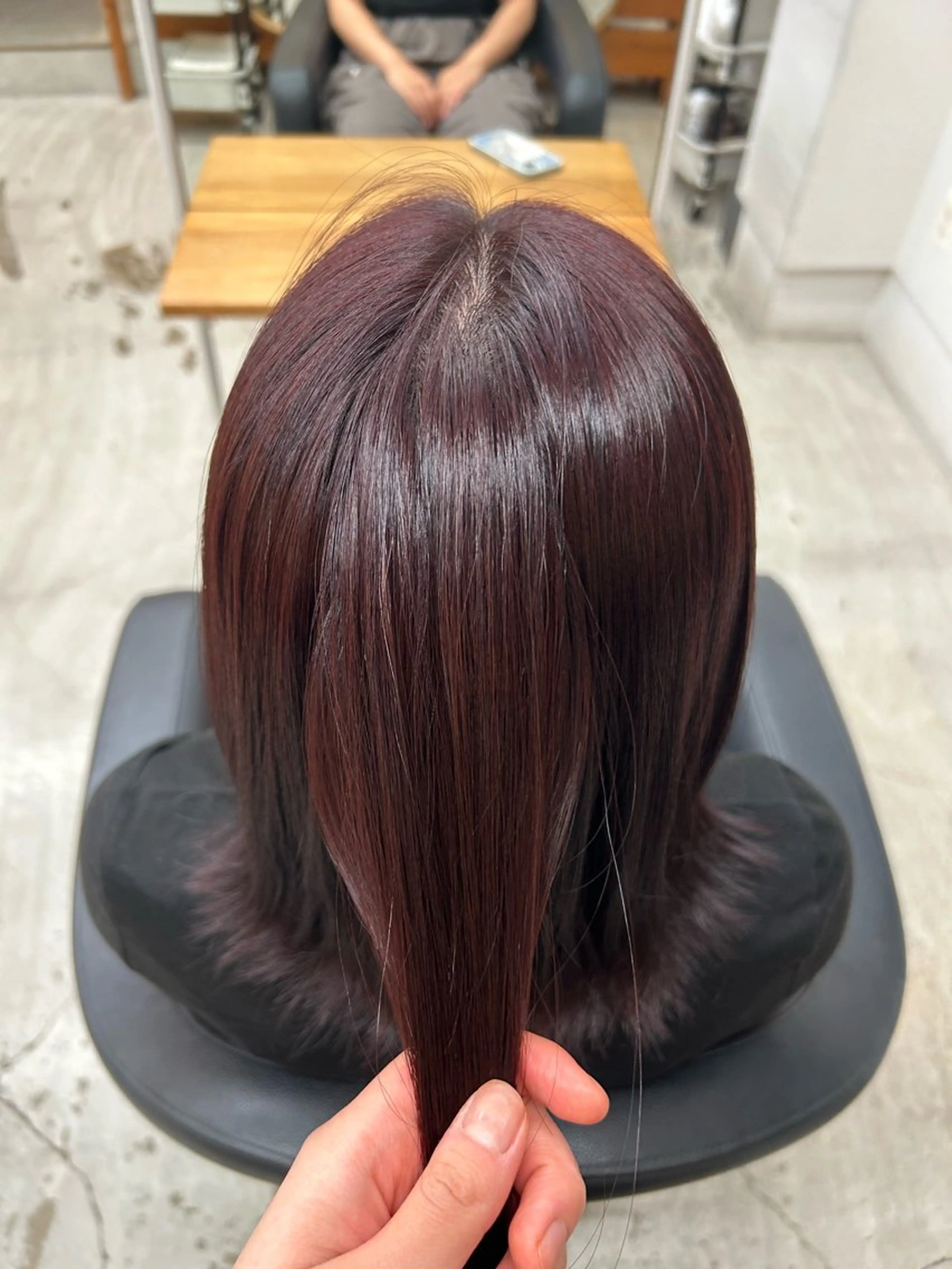 カラー アベ コハルのヘアスタイル