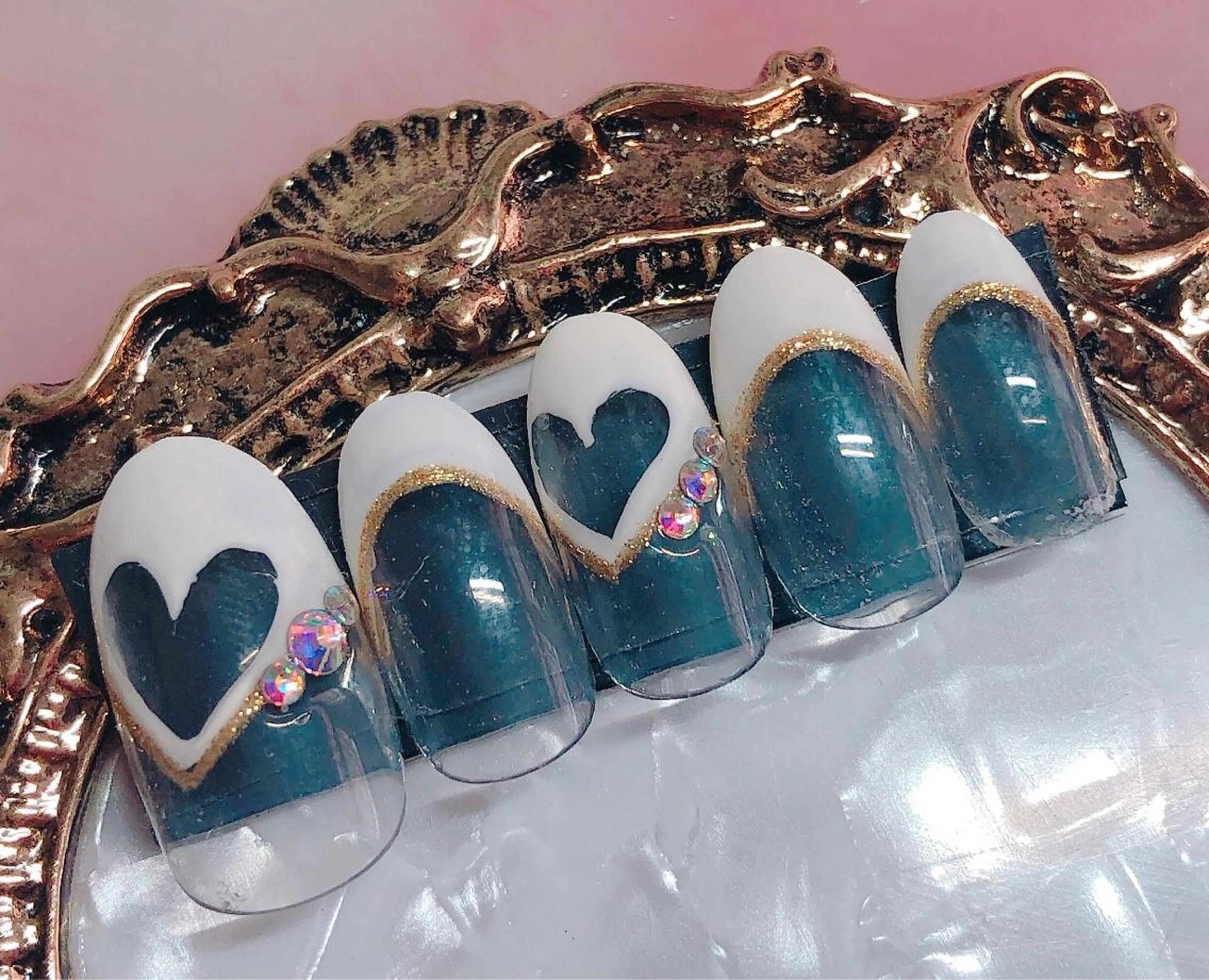 ネイル ハンドネイル CROWN プライベートサロンのネイルデザイン