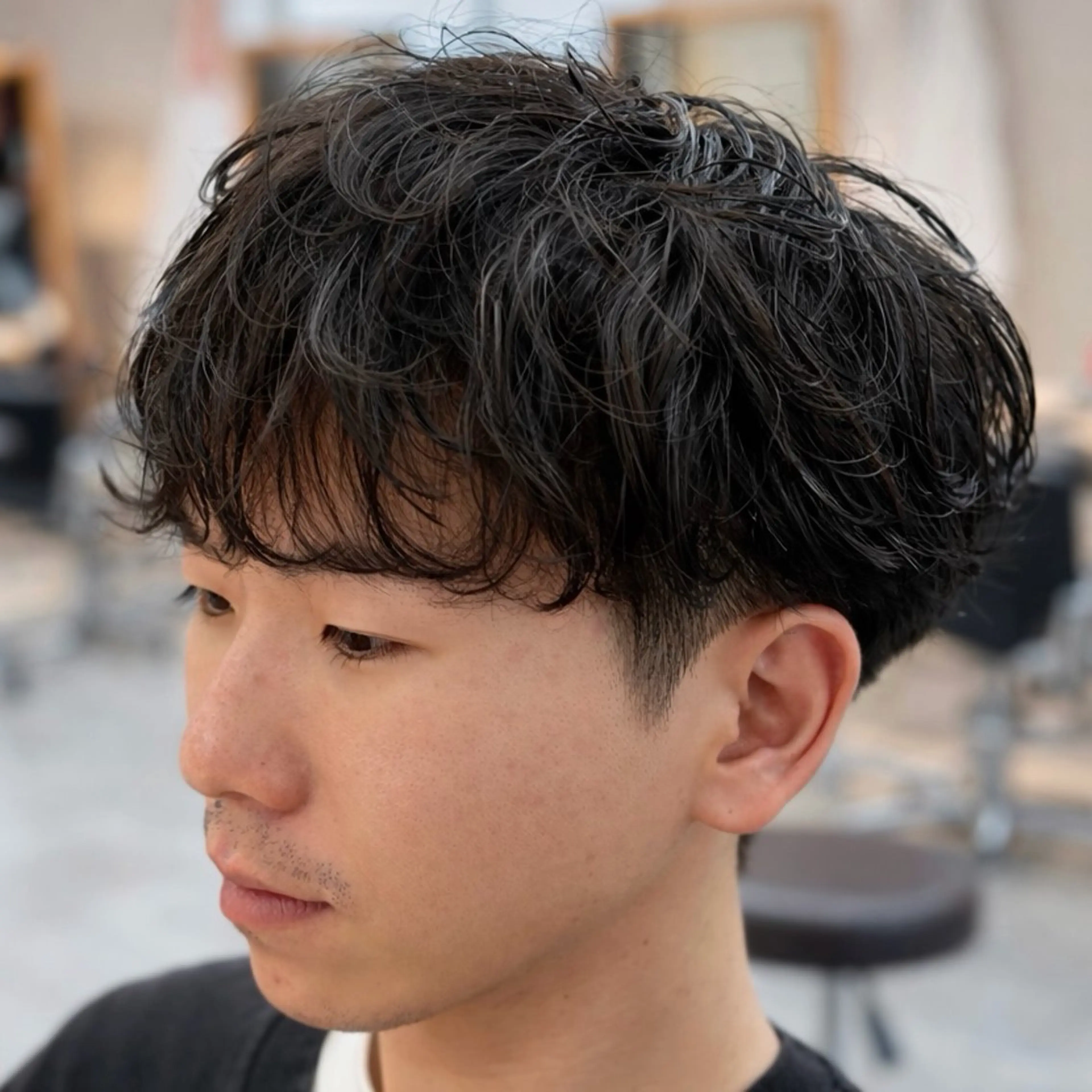 パーマ メンズ マッシュウルフ マッシュ メンズパーマ 刈り上げ メンズウルフカット カット パーマ 男の理想を叶える🔥 メンズパーマ特化｜関のヘアスタイル