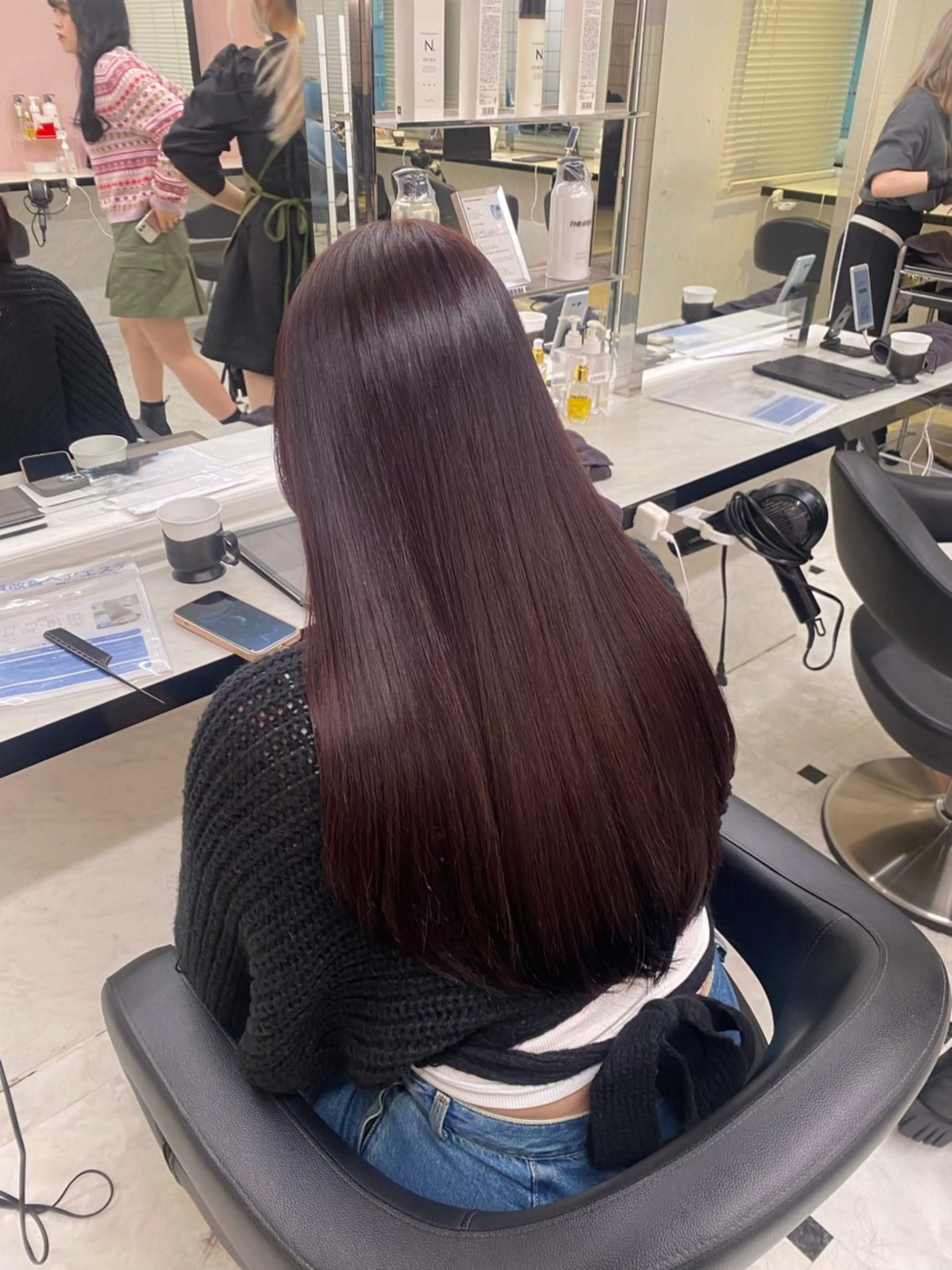 ロング カラー ヘアカラー トリートメント ヘッドスパ ヘアセット 透明感ベージュカラー 🪞上野🪞AIのヘアスタイル