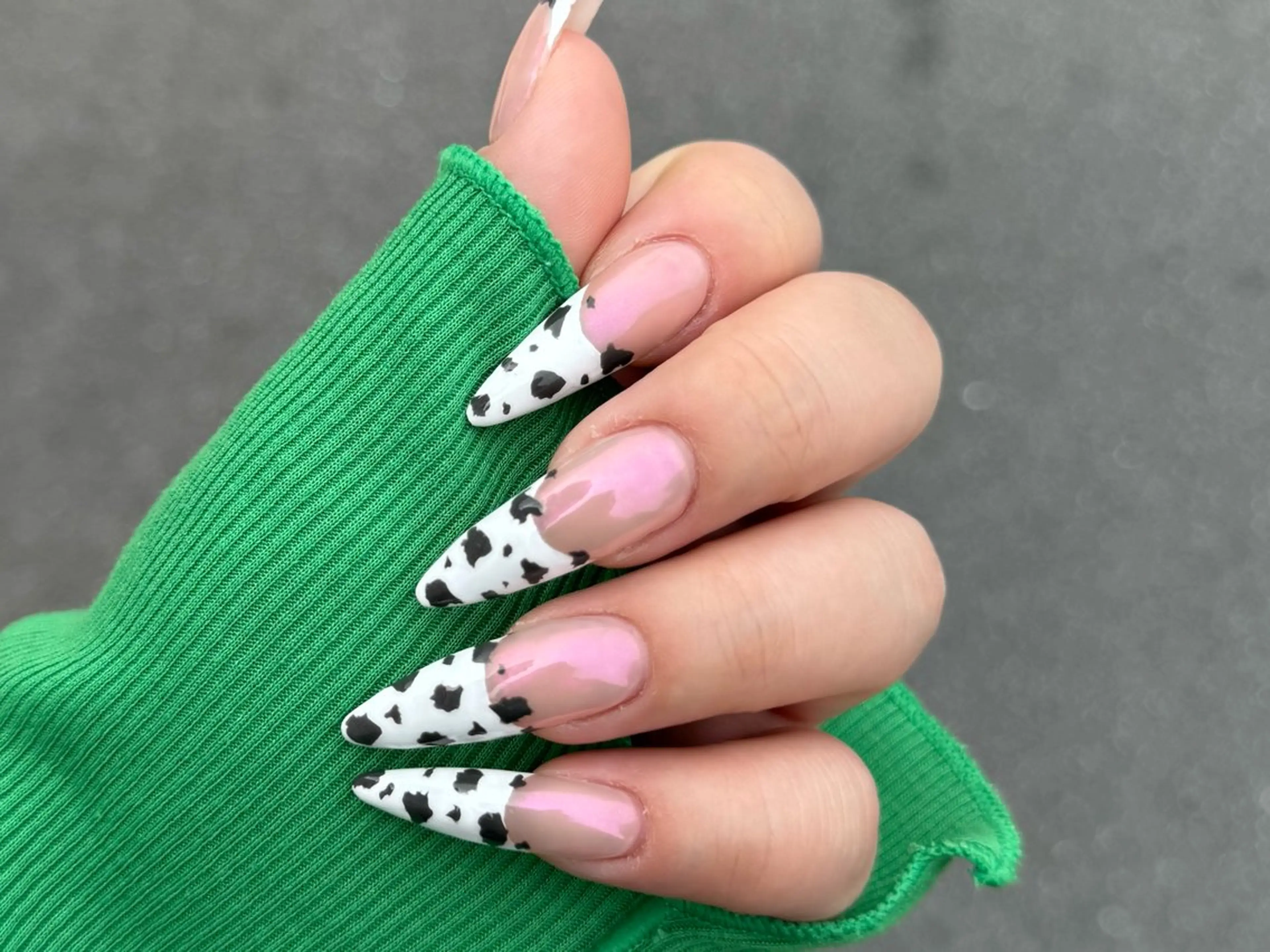 ロング 小川 柚香のネイルデザイン