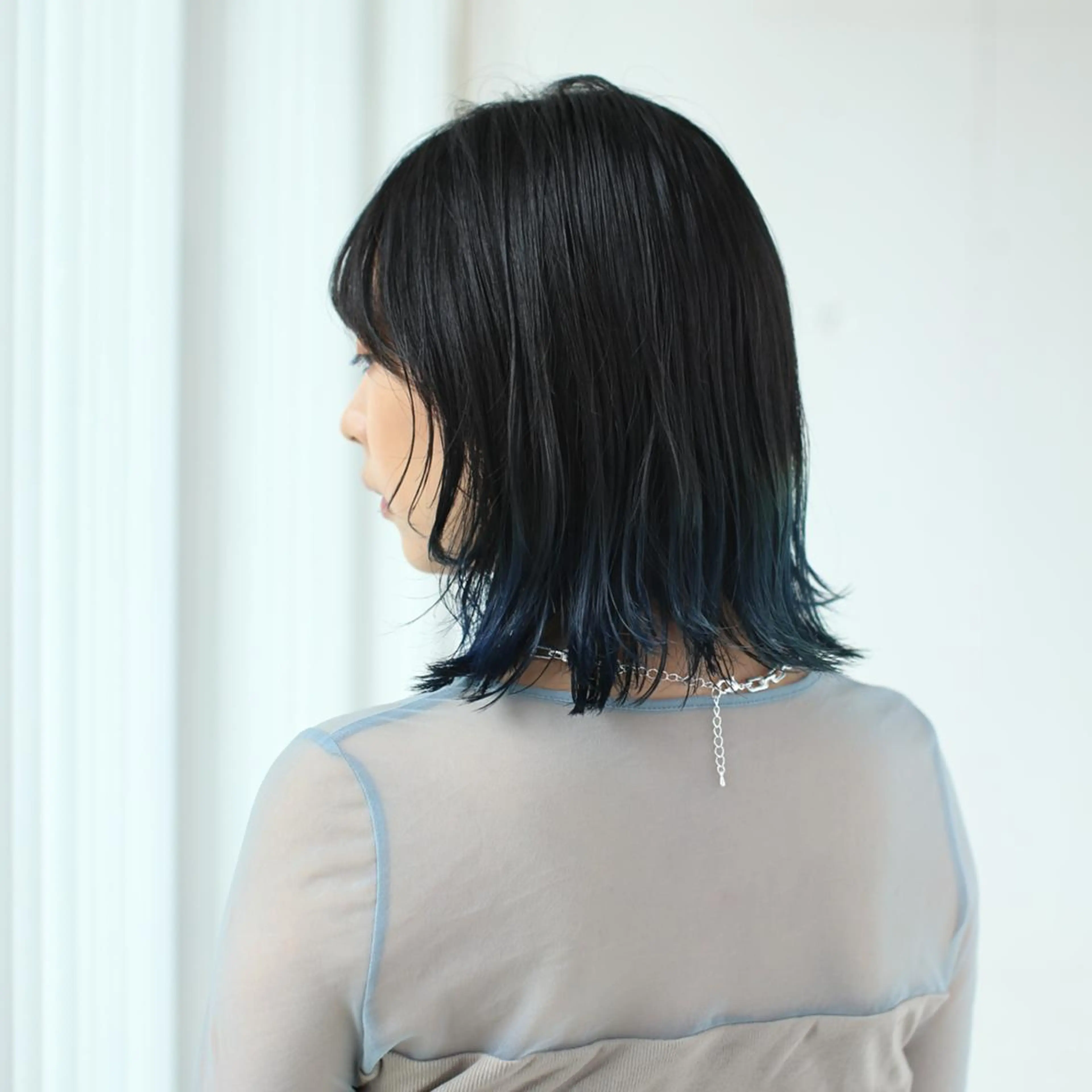 ミディアム カラー 中西 美聖のヘアスタイル