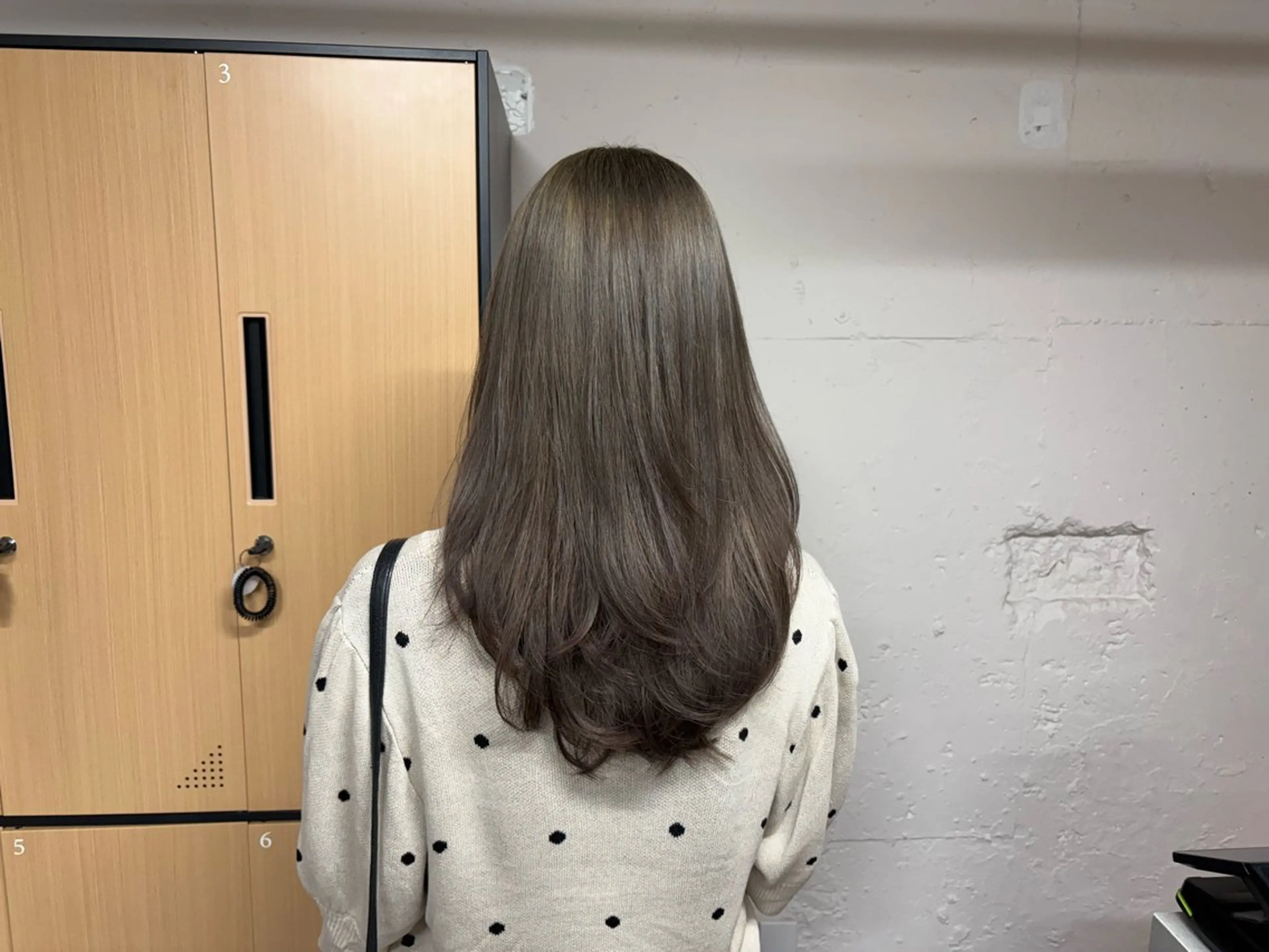 ロング ヘアカラー tokute 中野真咲🐺のヘアスタイル