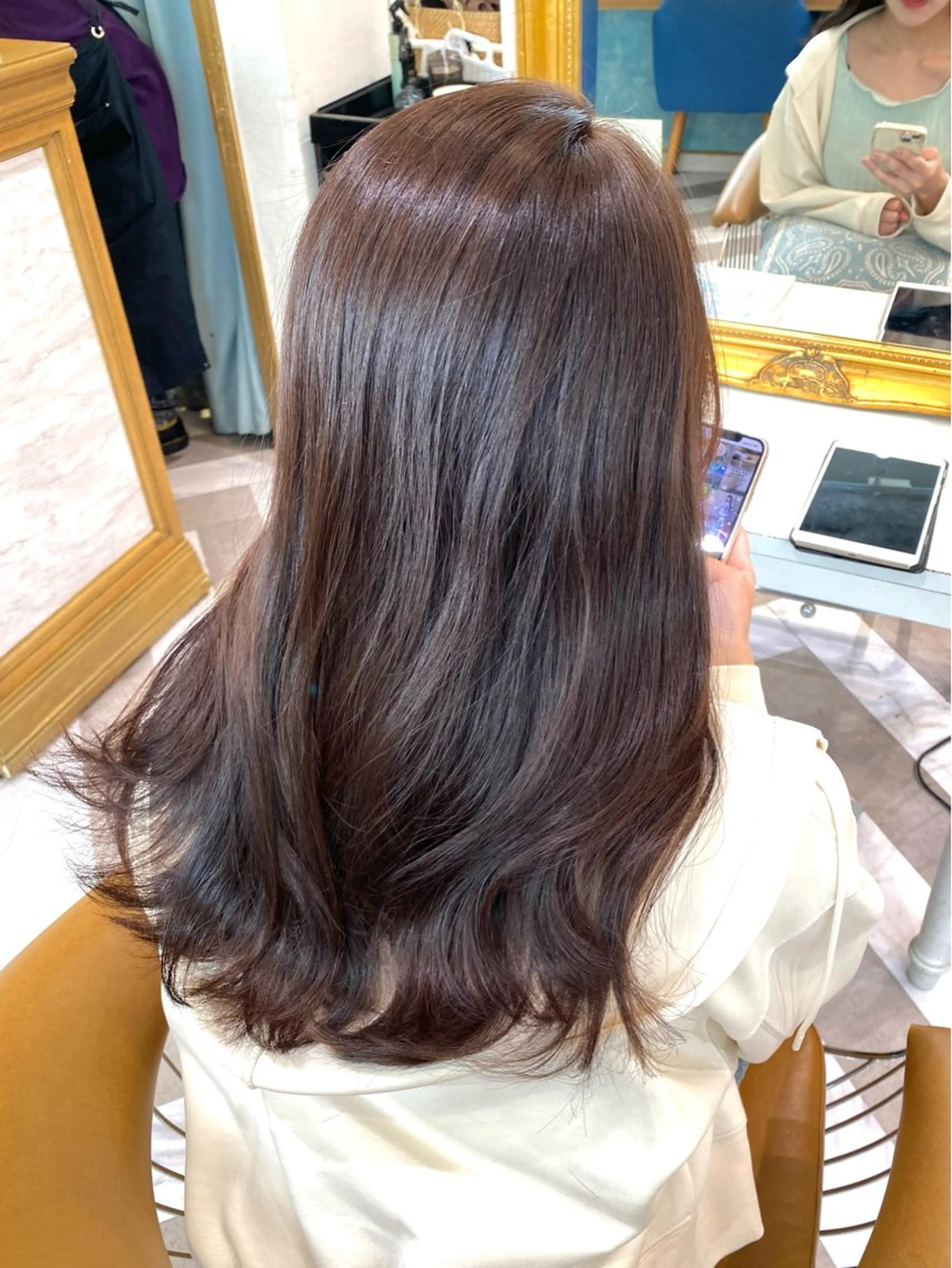 ミディアム カラー カット ヘアカラー トリートメント レイヤーカット /透明感カラー西田のヘアスタイル