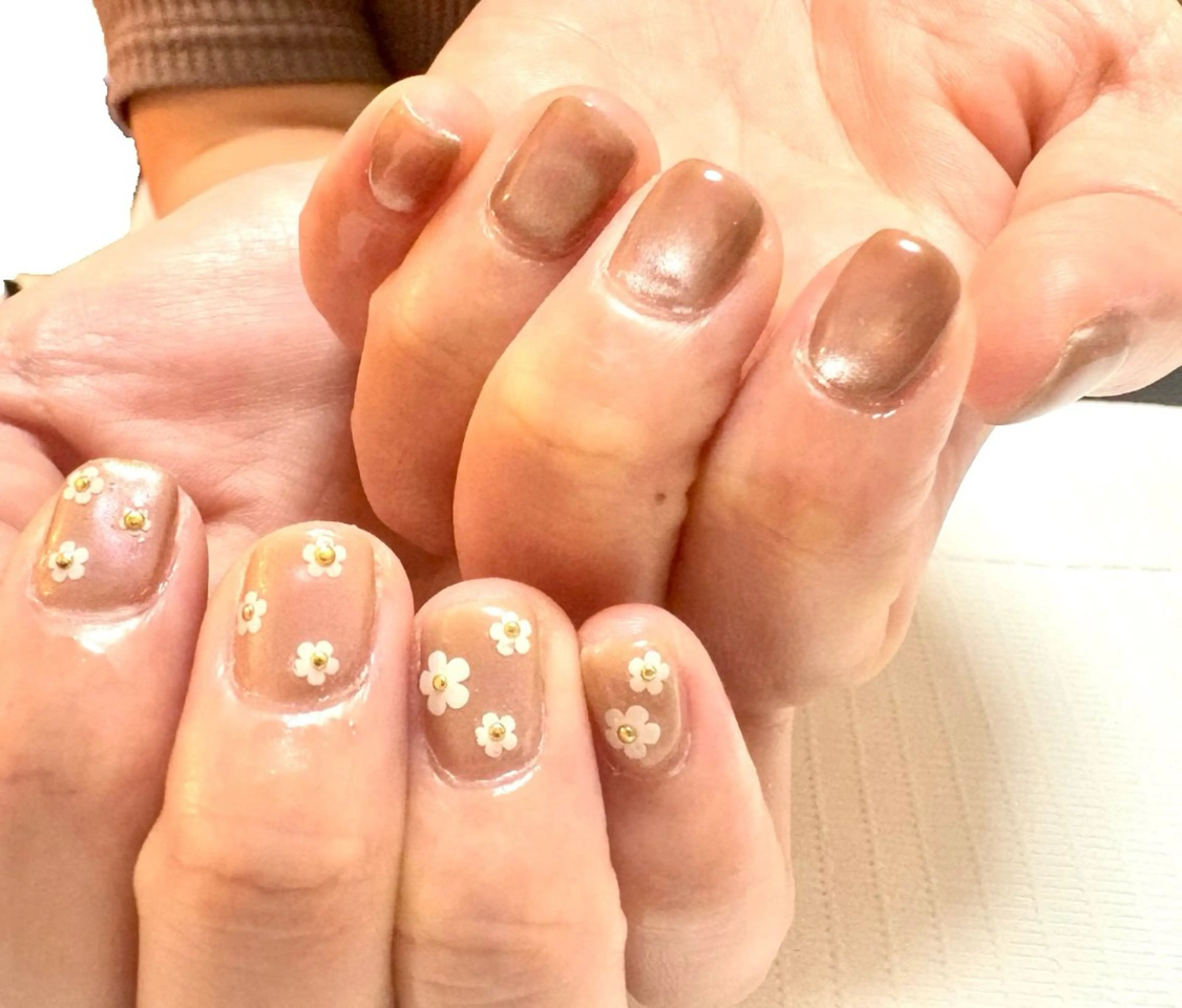 ネイル オーロラネイル ブラウン シンプルネイル 田中 みゆのネイルデザイン