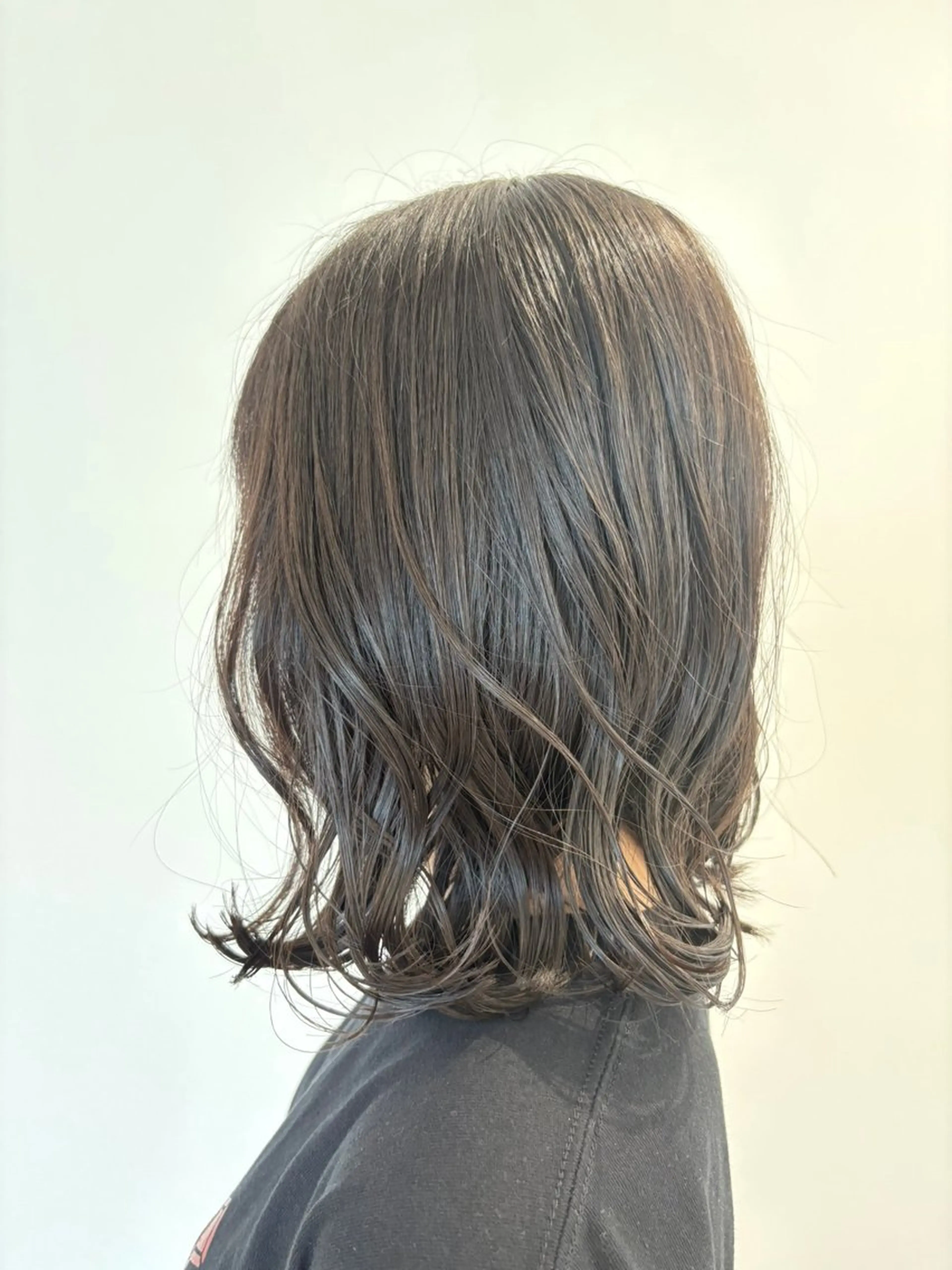 セミロング カット 馬場 寛之のヘアスタイル