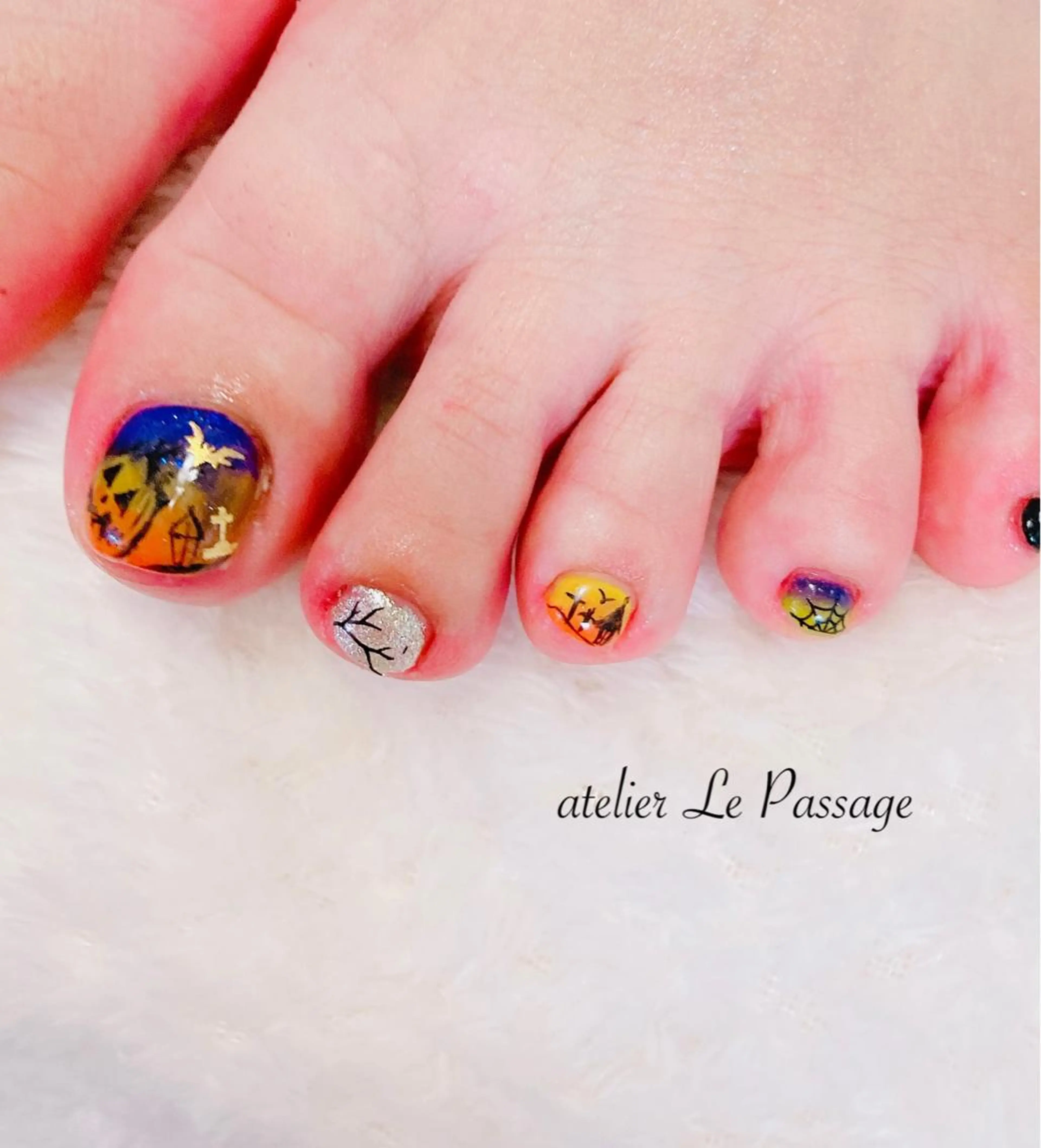 ネイル フットネイル ハロウィン キラキラネイル ラメ(グリッター) Atelier Le Passage所属・h nakatsukaのネイルデザイン