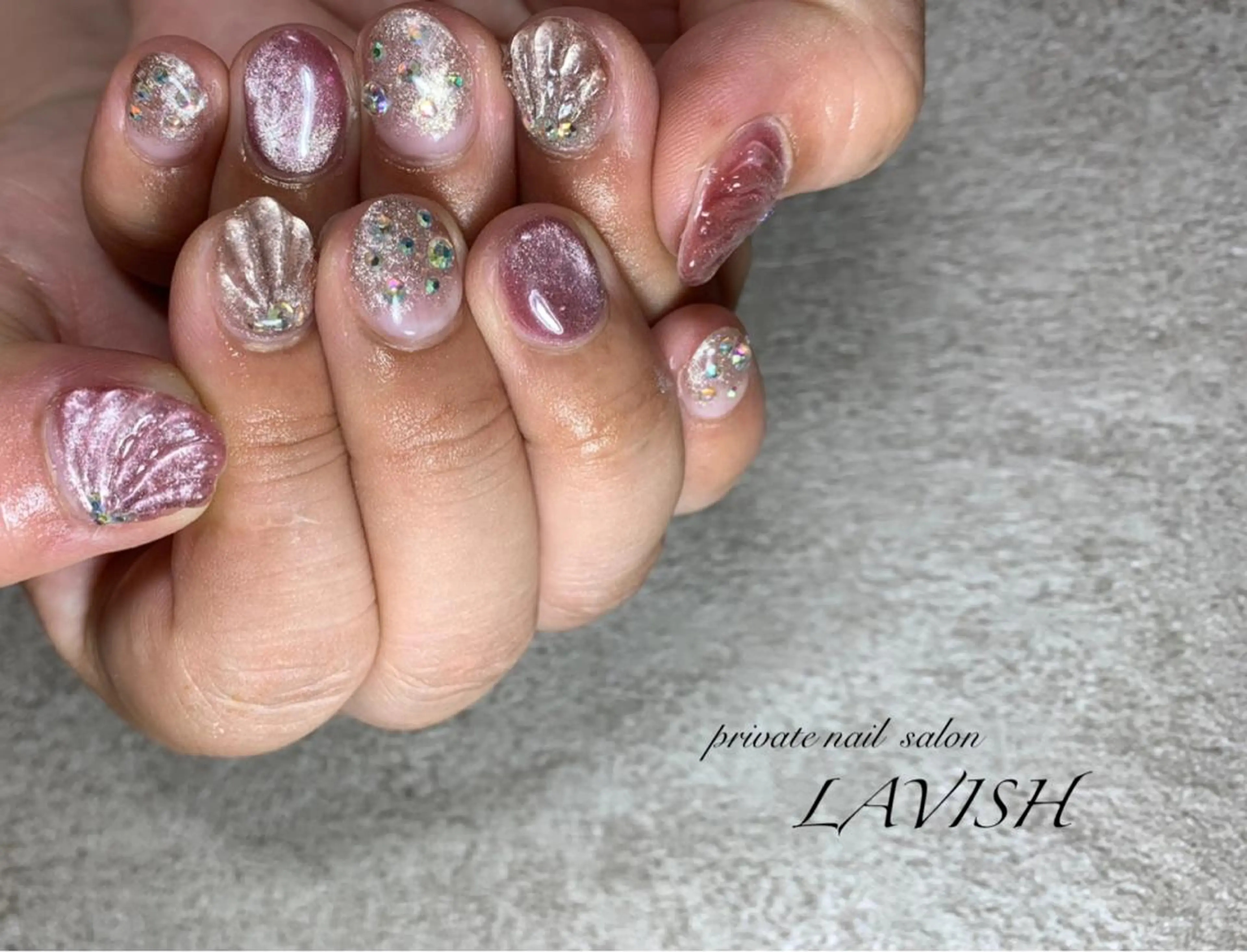ネイル 氷ネイル・うるうるネイル 韓国ネイル ニュアンスネイル ワンカラーネイル 春ネイル LAVISH nail salonのネイルデザイン