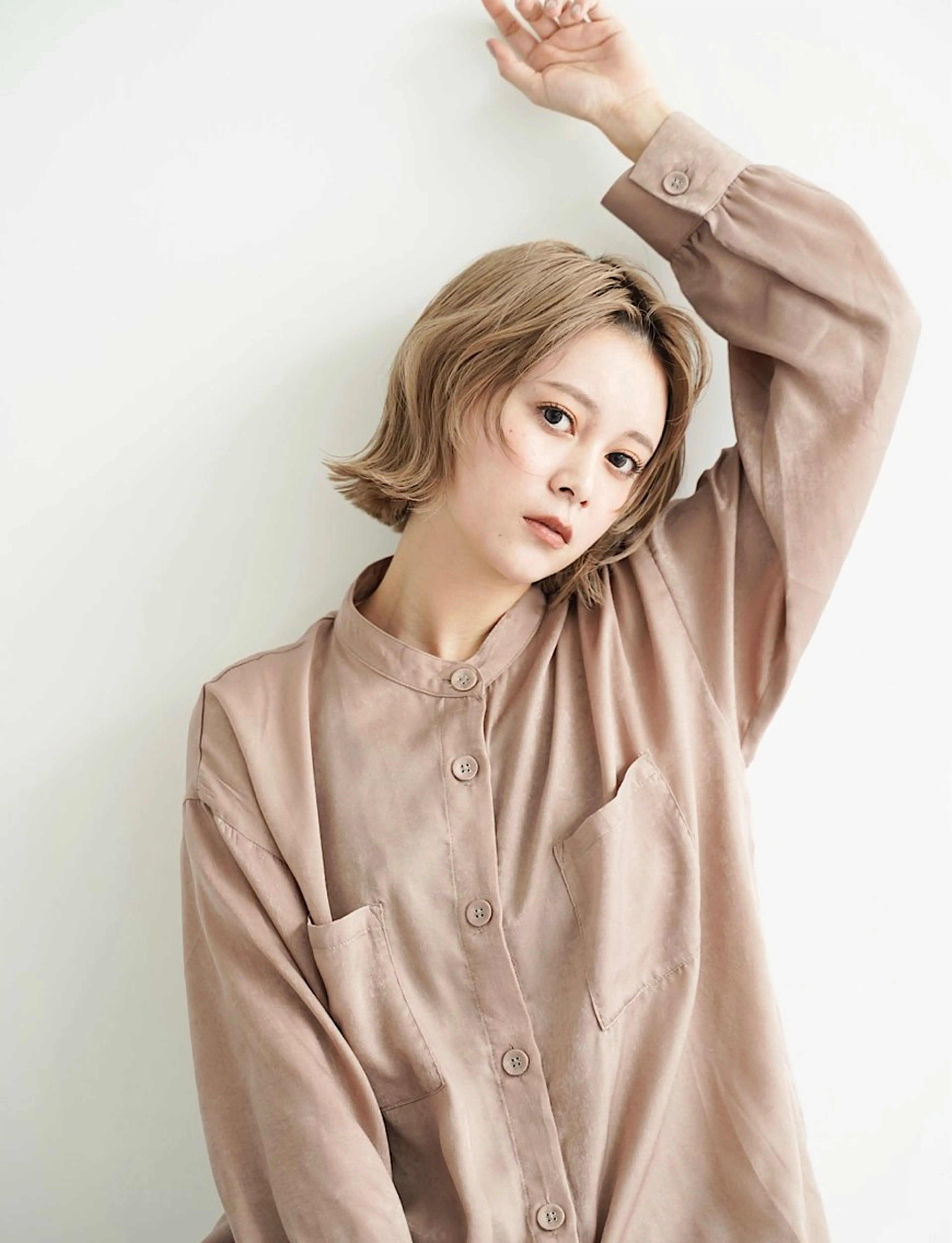 ミディアム カット ヘアカラー hoNua. 栄/透明感カラーのヘアスタイル