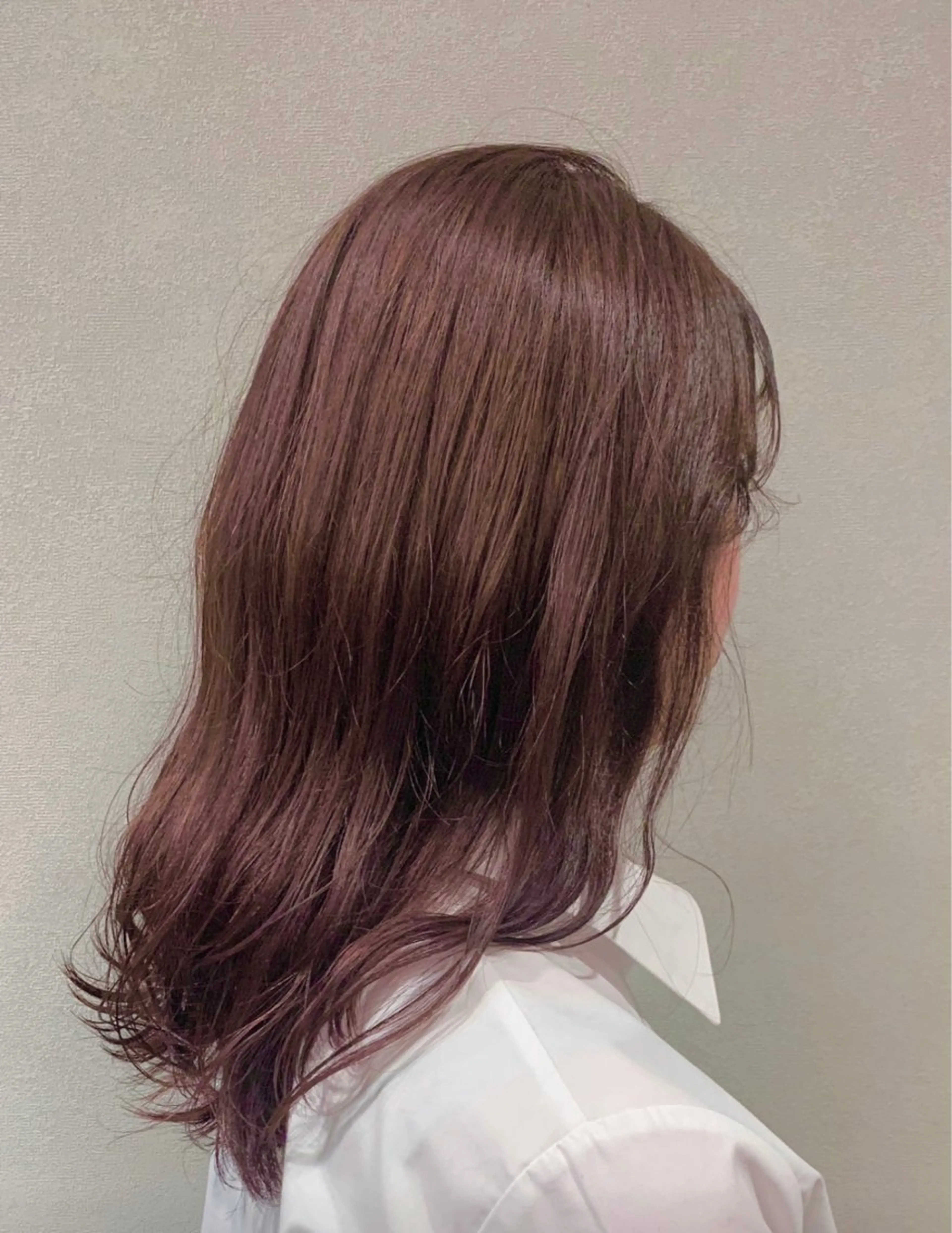 カラー 木寺 樹莉のヘアスタイル