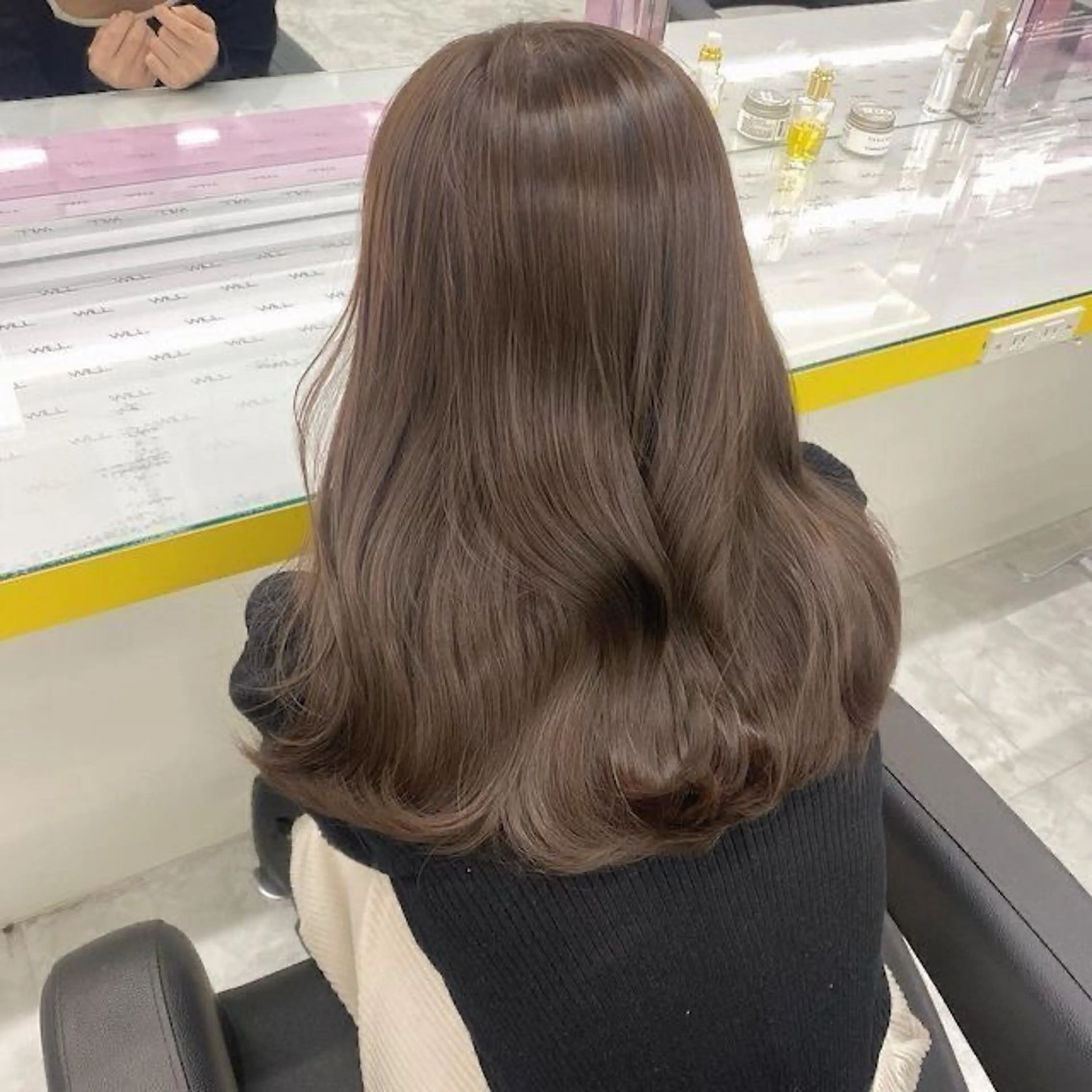 ミディアム カラー パーマ ブラウンカラー ショコラブラウン ヘアカラー トリートメント 森山 陽菜のヘアスタイル