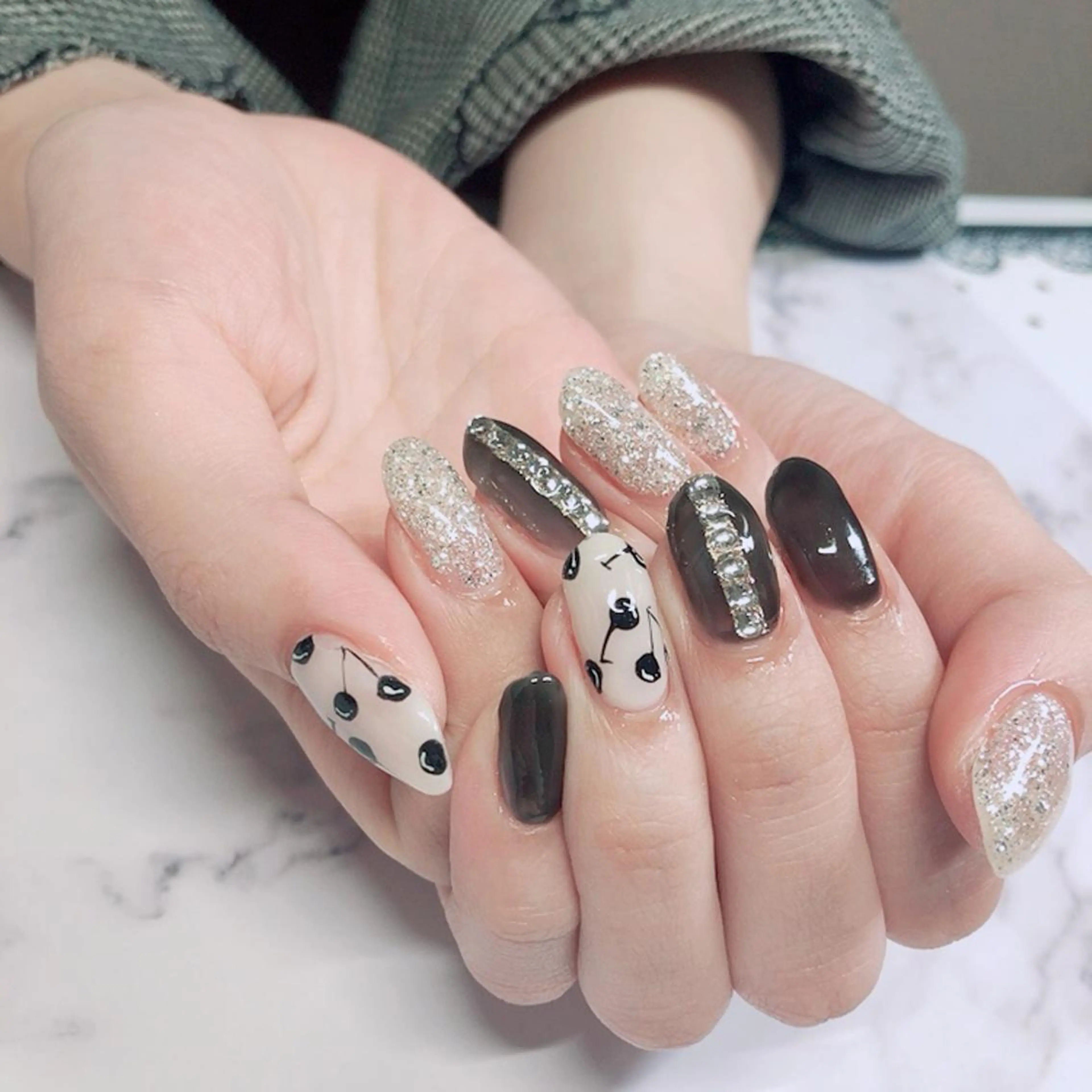 ネイル 奥園 良恵のネイルデザイン