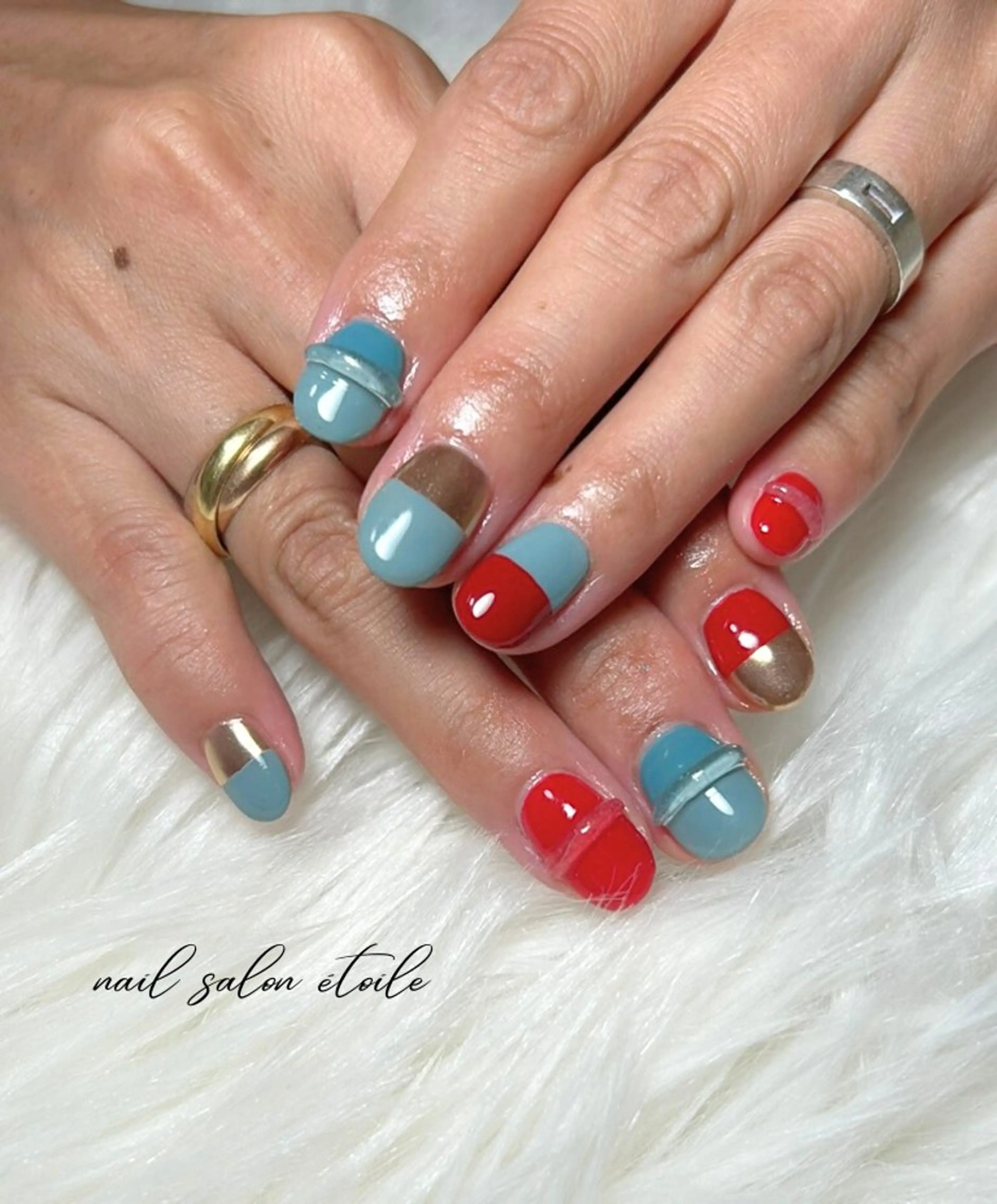ネイル ブルー ゴールド ミラーネイル ぷっくりネイル 赤色 ハンドネイル nail salon étoileのネイルデザイン