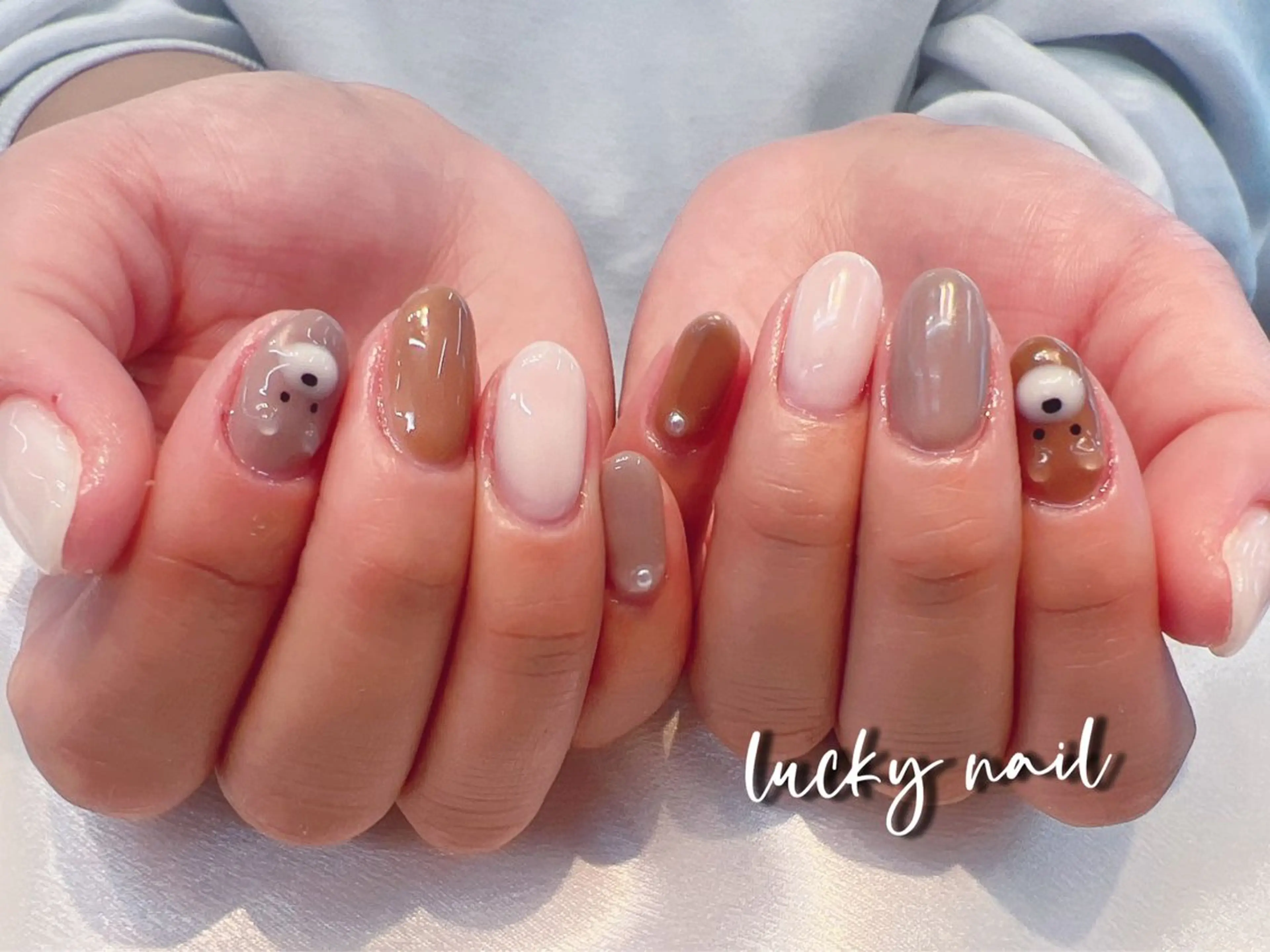 ネイル チークネイル 長さ出し ジェルネイル マグネットネイル 持ち込み Lucky nail 小林和希のネイルデザイン