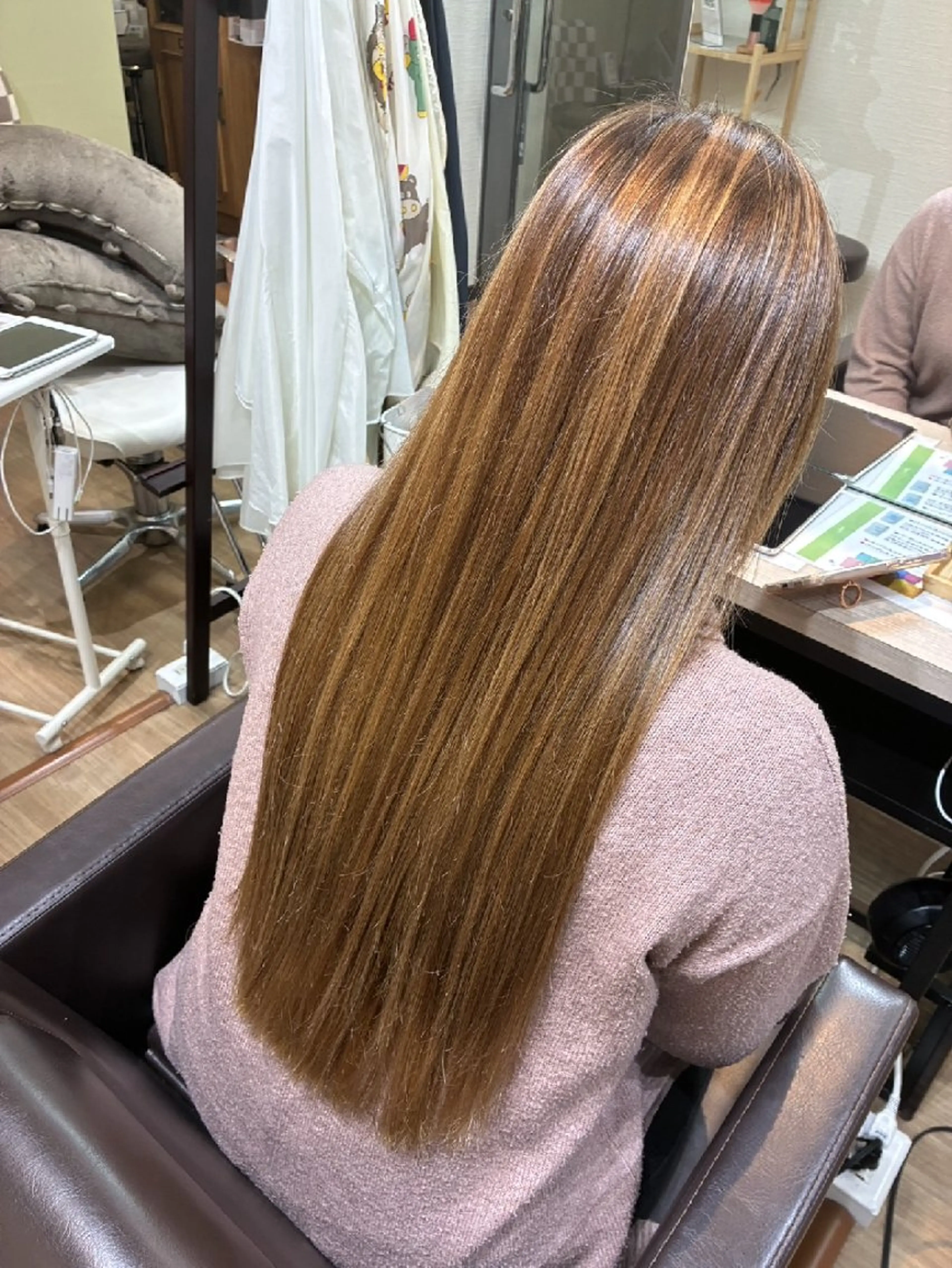 ロング トリートメント 艶カラー◎矯正⭐髪診 断#天王寺区@山本
のヘアスタイル