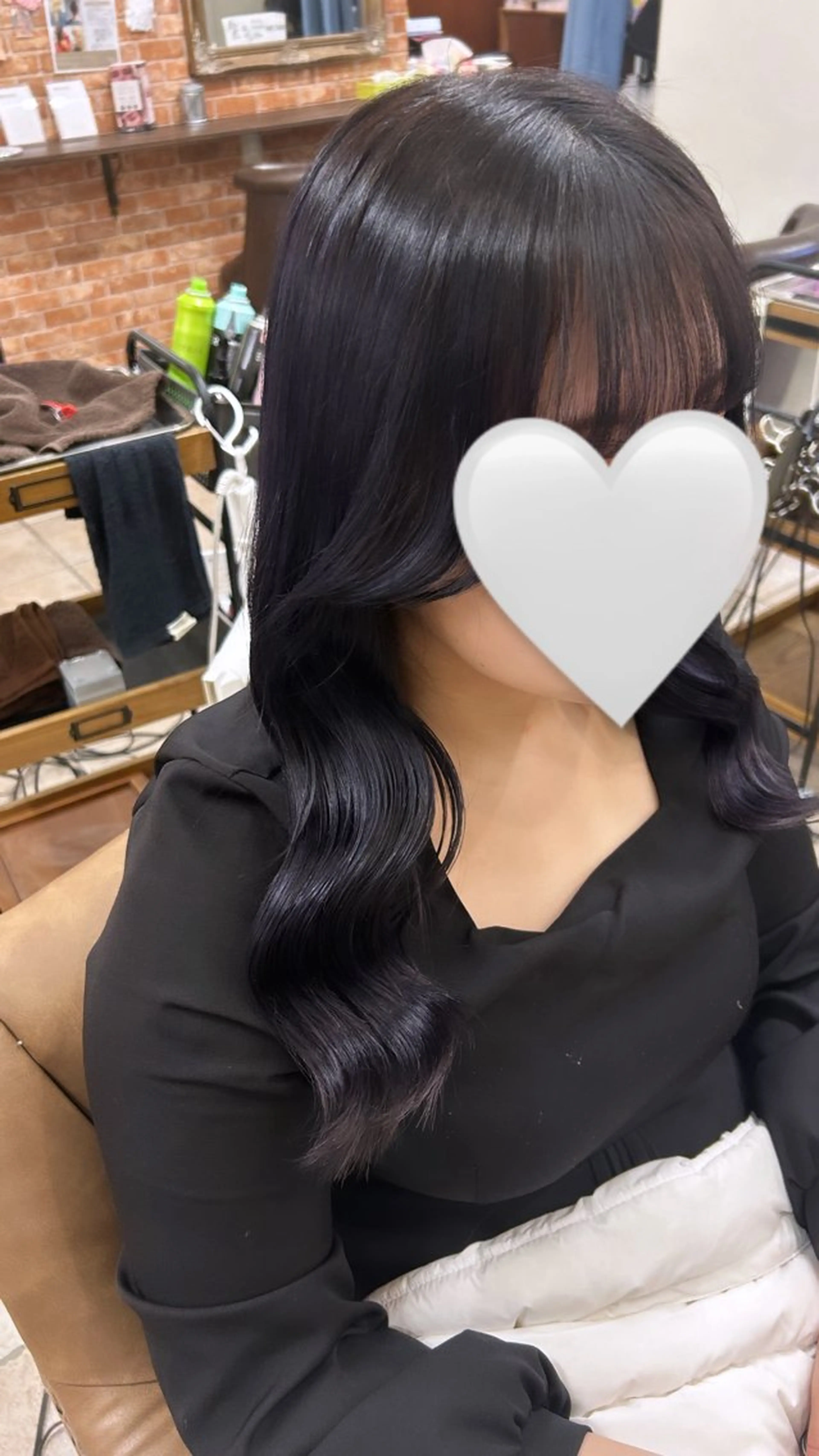 ロング ヨシンモリ ヘアメイクドールズ所属・dolls Ririkaのヘアスタイル