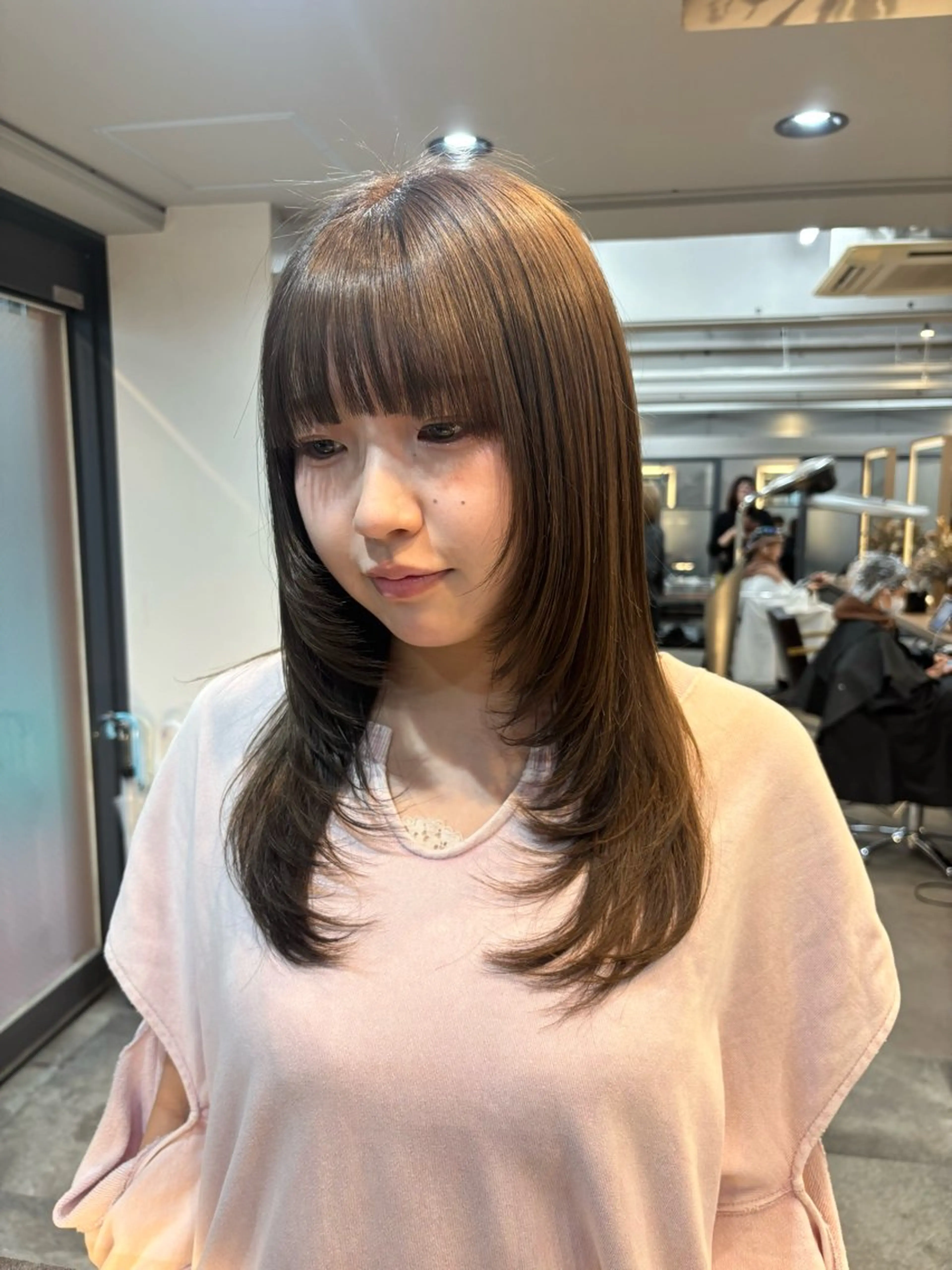 ミディアム カット トリートメント レイヤー✂︎ぷつボブ 艶カラー🤍noaのヘアスタイル