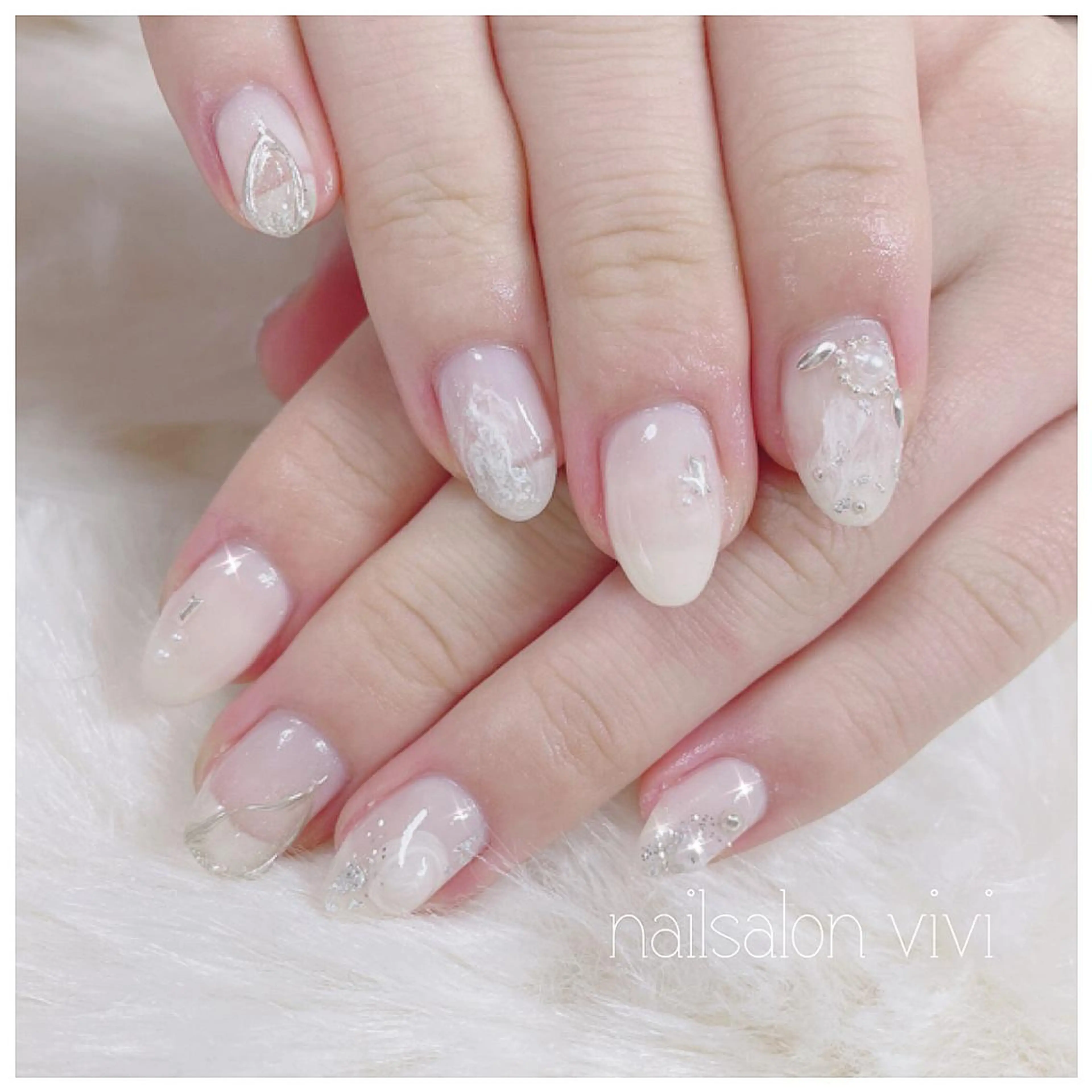 ネイル ＶＩＶＩ nailsalonのネイルデザイン