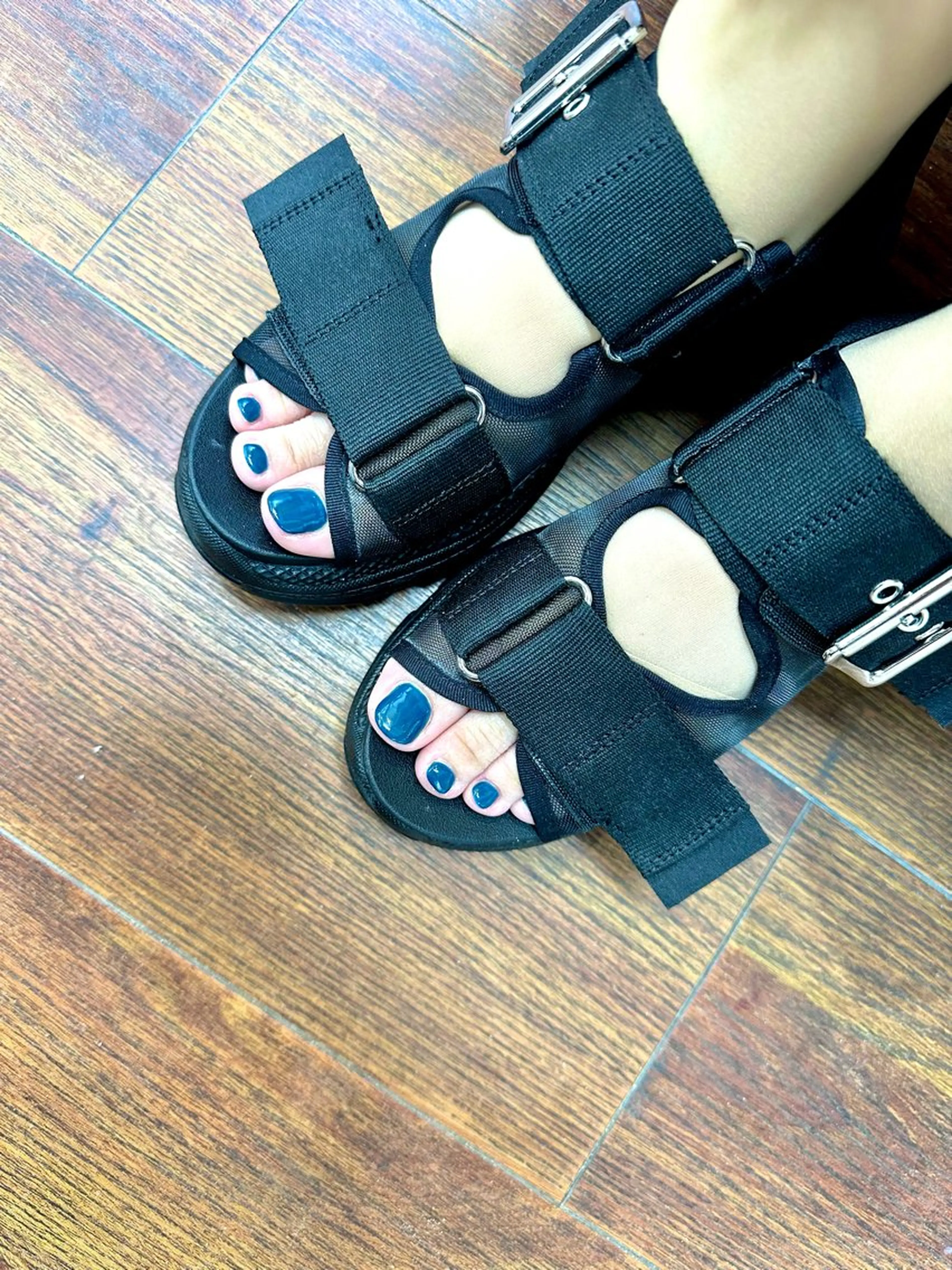 ネイル フットネイル ワンカラーネイル フットネイル .N YUKIのネイルデザイン