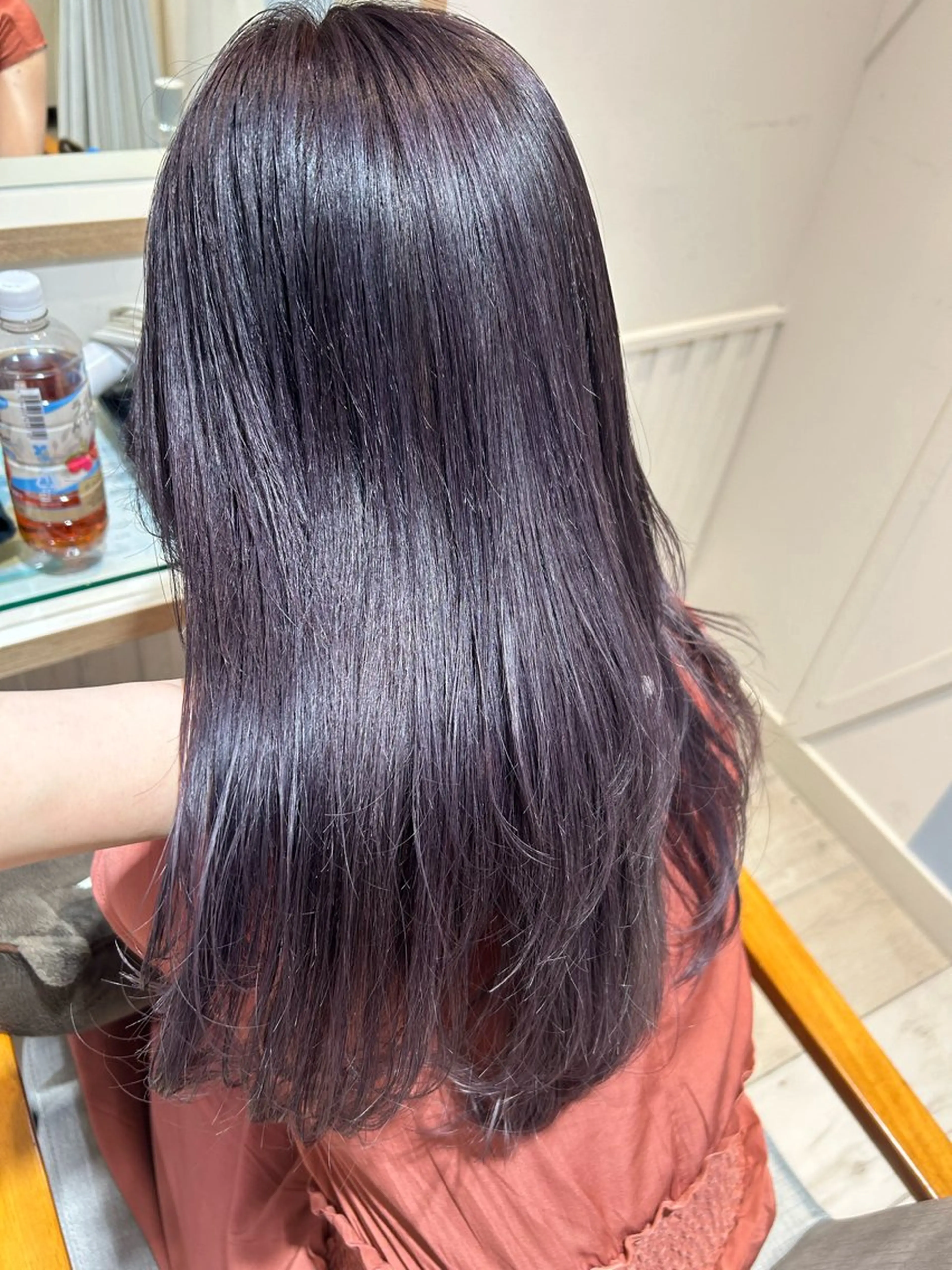 セミロング カラー ピンクカラー ピンクパープル パープルカラー ヘアカラー トリートメント 大川 夏実のヘアスタイル