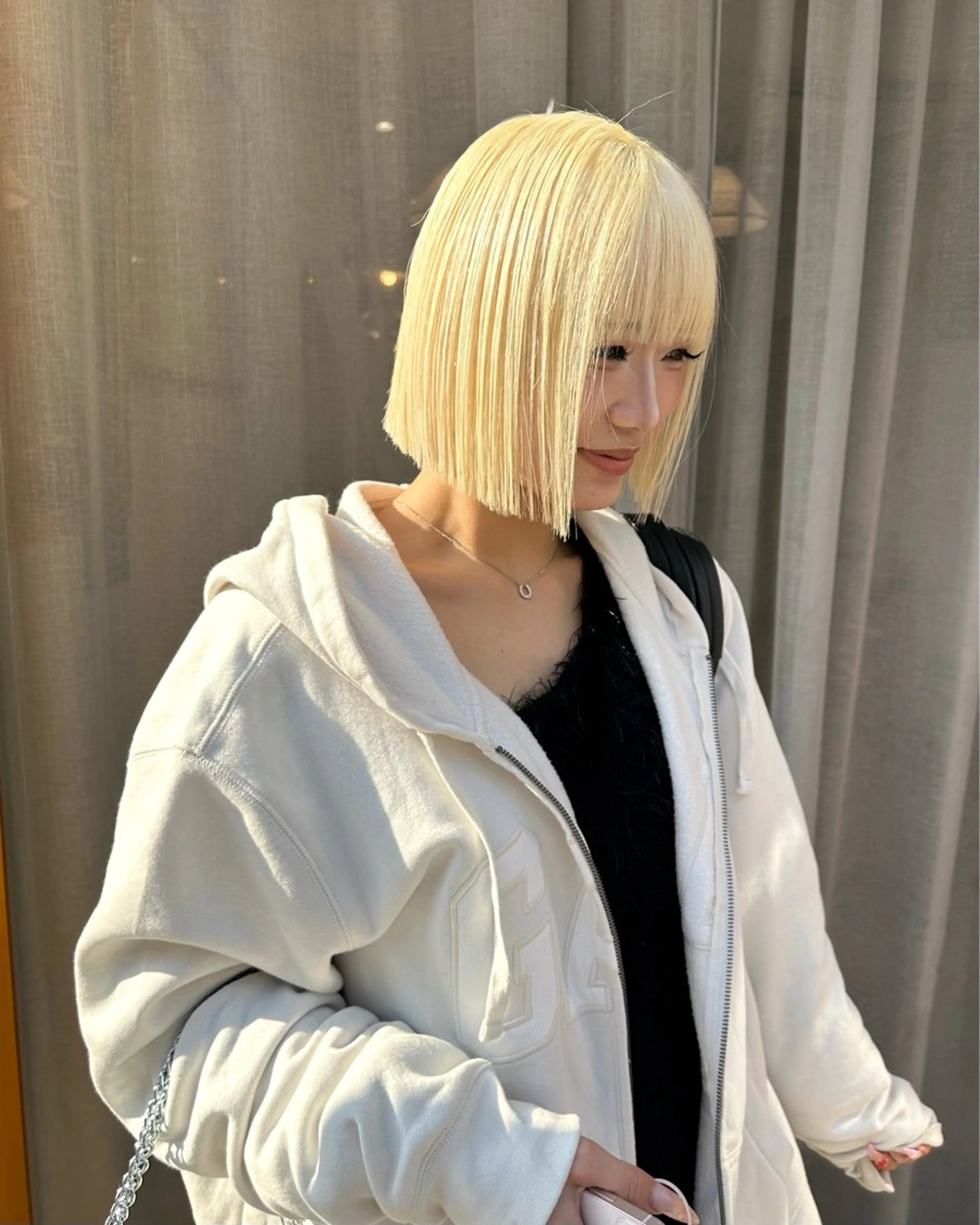 ショート ヘアカラー トリートメント 抜きっぱなしブロンド ササキカズマのヘアスタイル