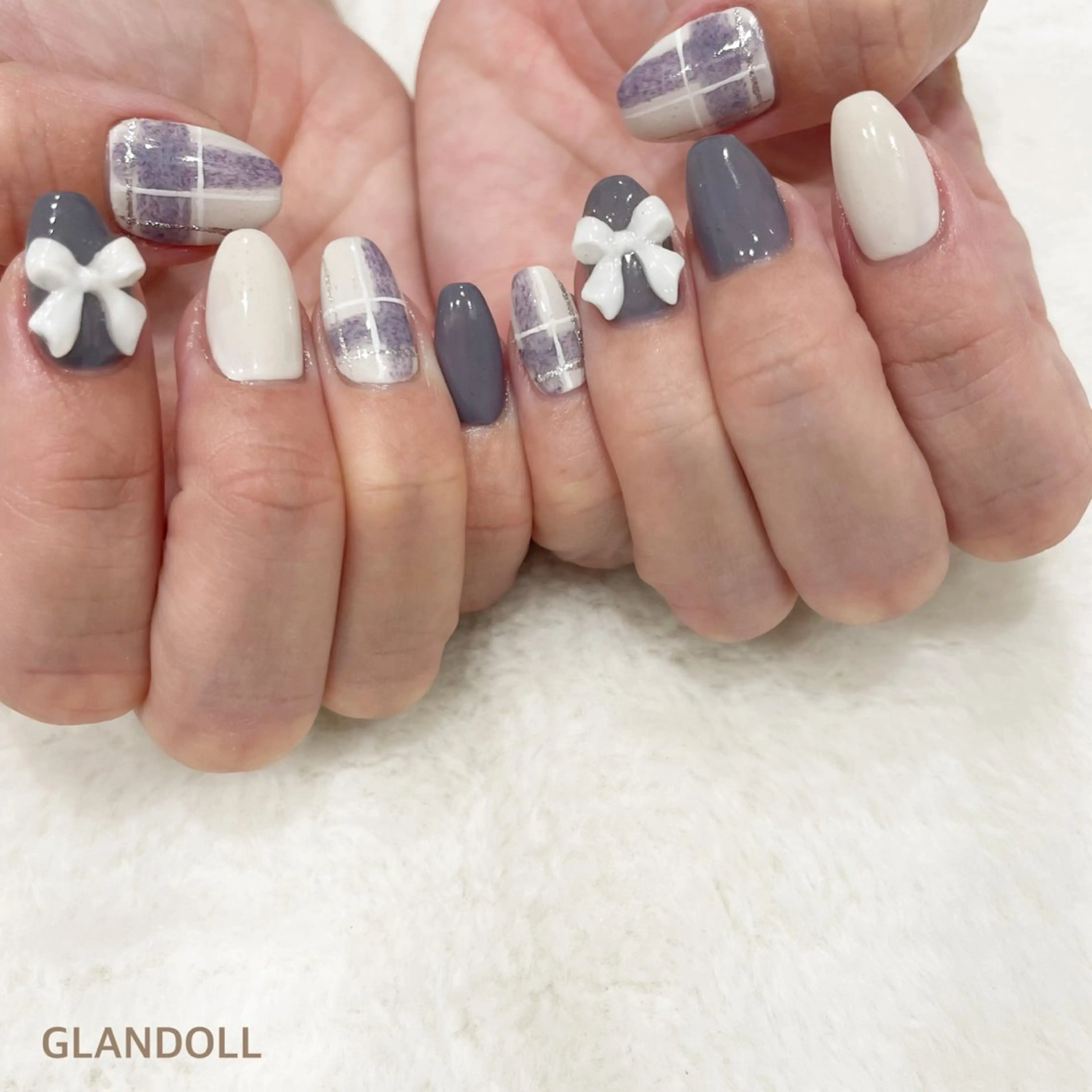 ネイル リボン ハンドネイル GLANDOLL YURIのネイルデザイン