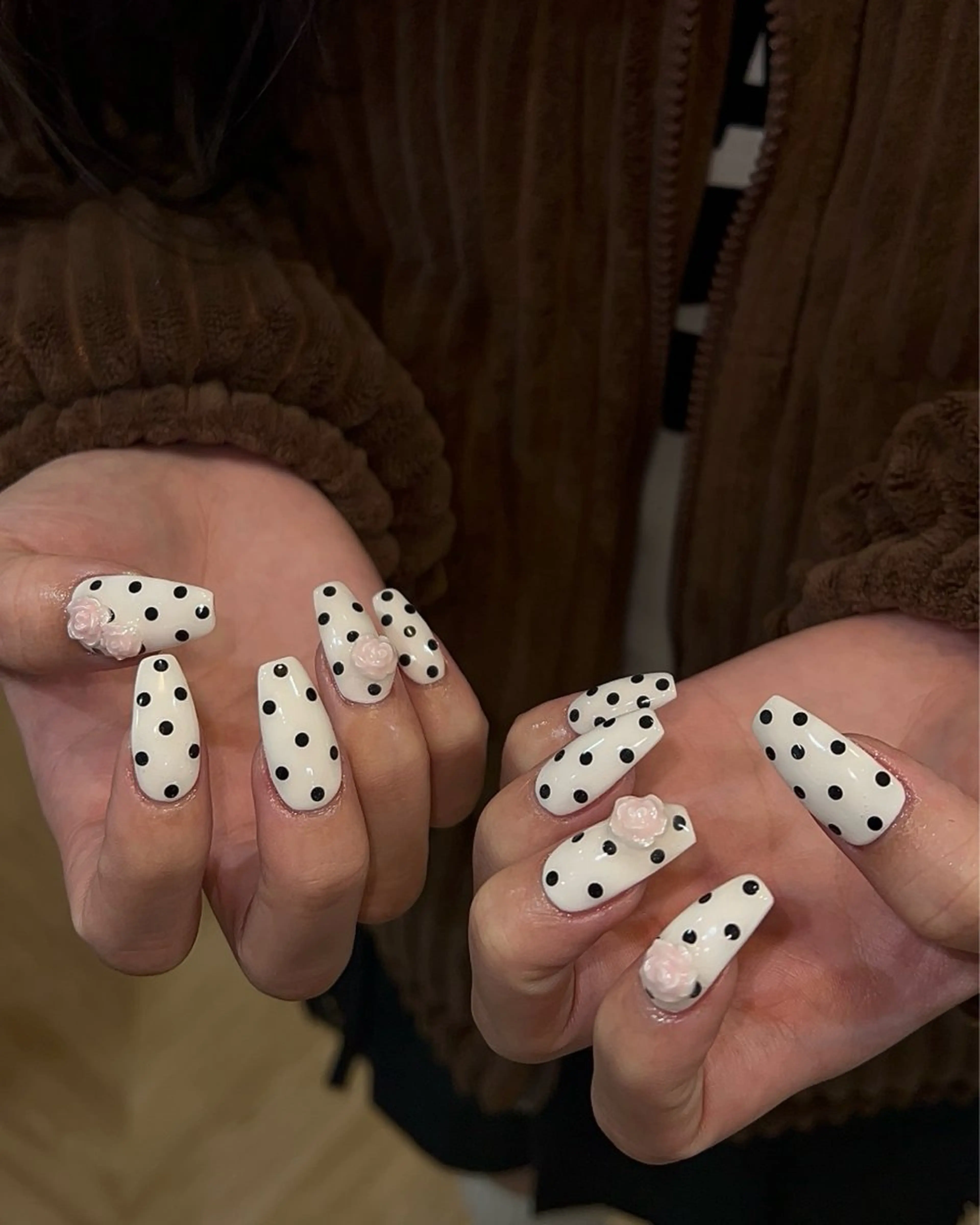 ネイル ハンドネイル フットネイル ハンドケア Nes.Nail所属・Miyagi Asamiのネイルデザイン