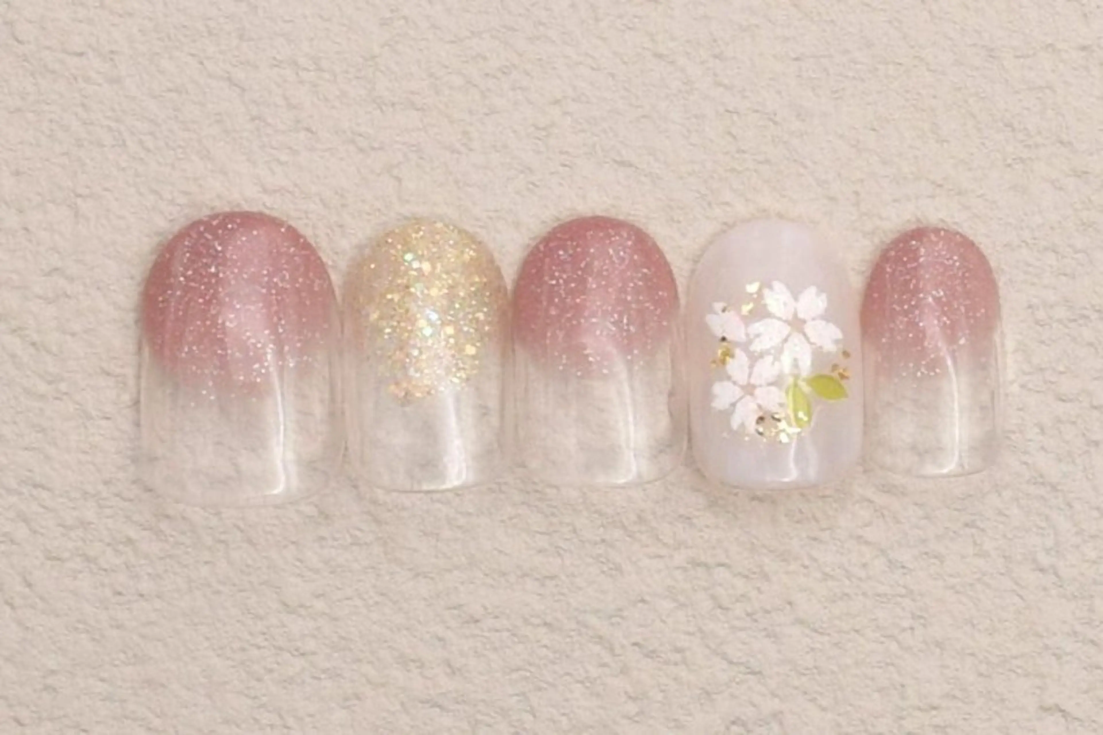 ネイル 長谷川 美穂のネイルデザイン