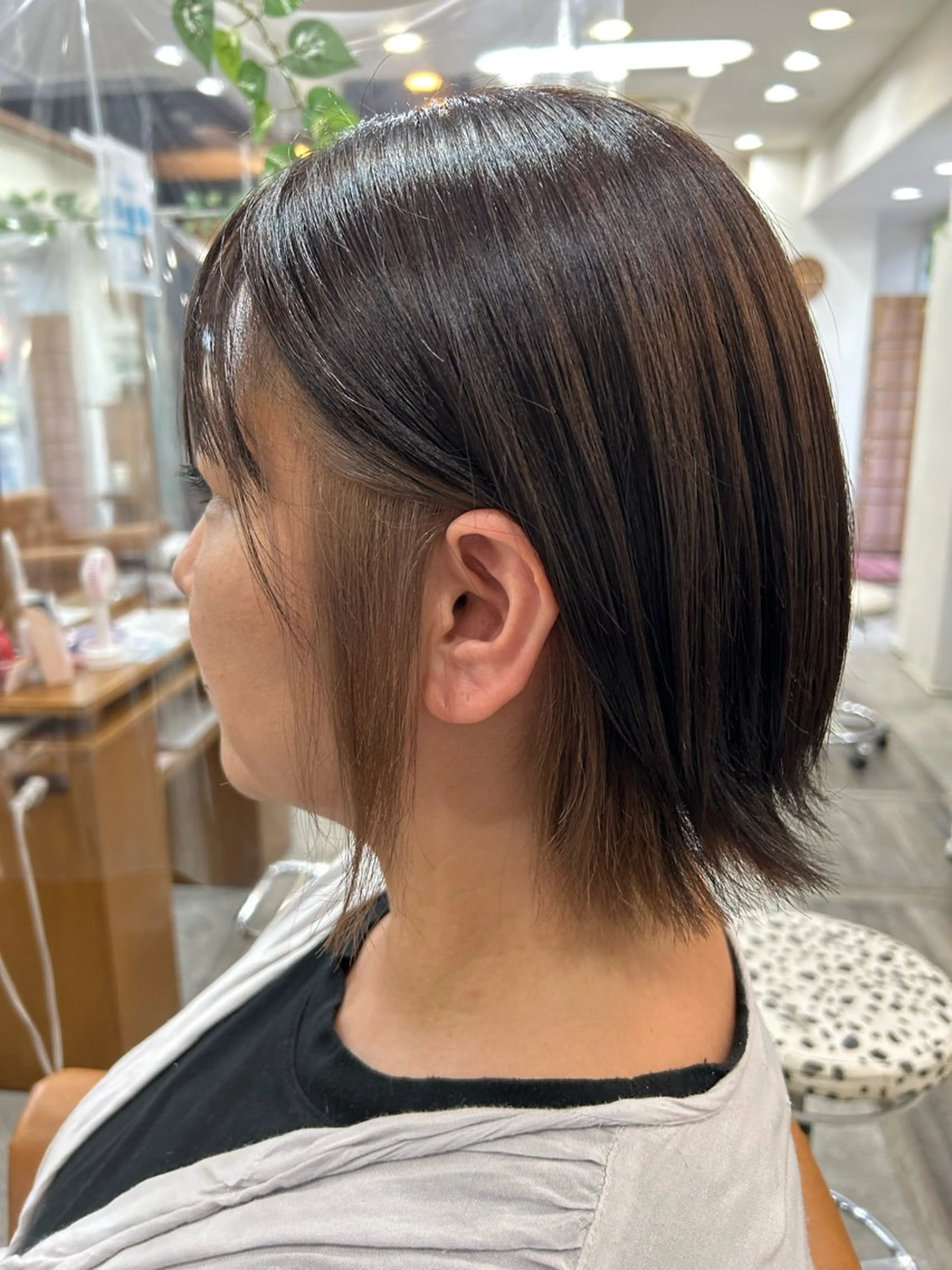 ショート カラー おおた きょうかのヘアスタイル