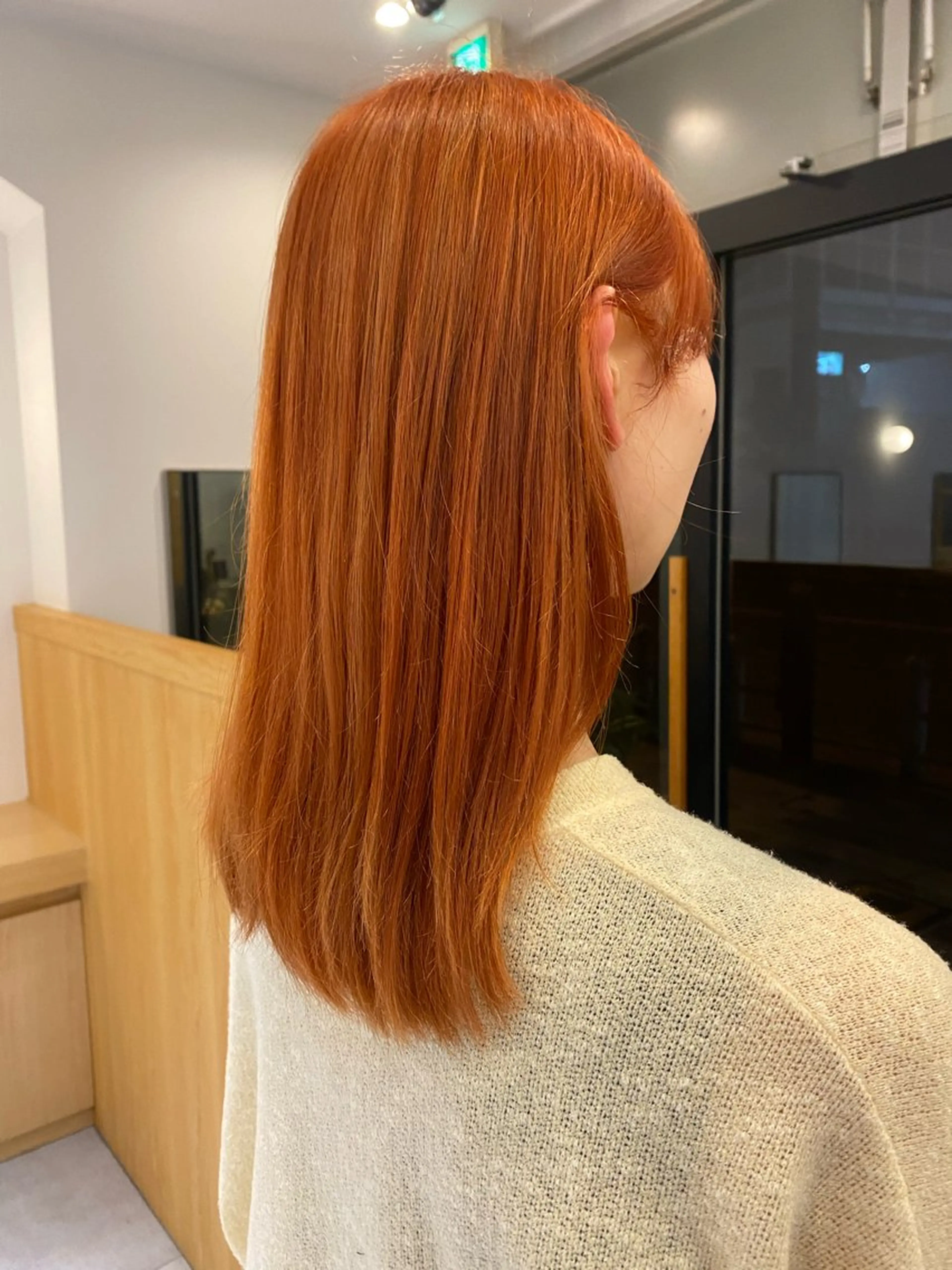 セミロング カラー 艶髪🌟髪質改善✨ Zinaヤマダ チサのヘアスタイル