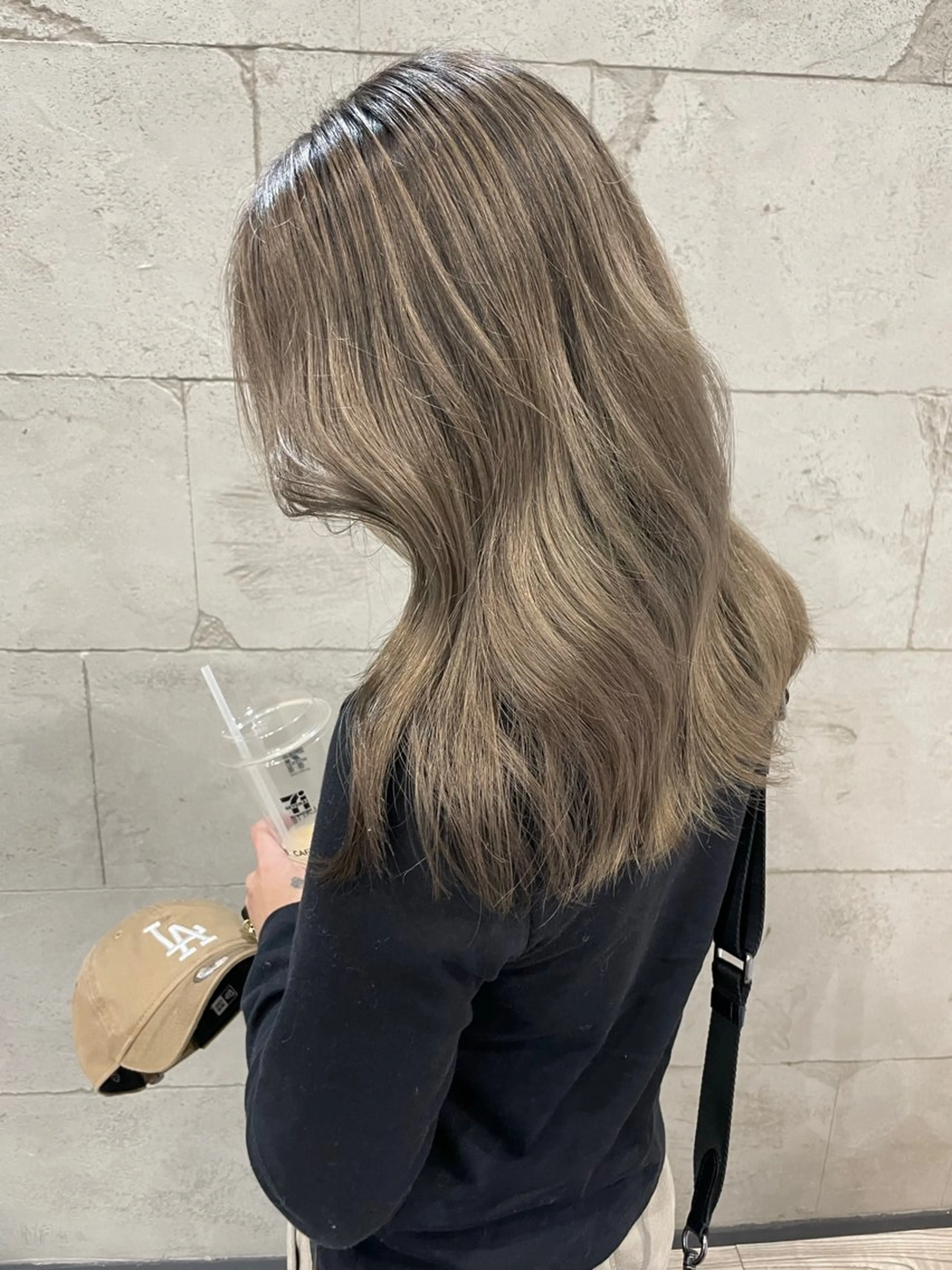 セミロング JIEN MIUのヘアスタイル