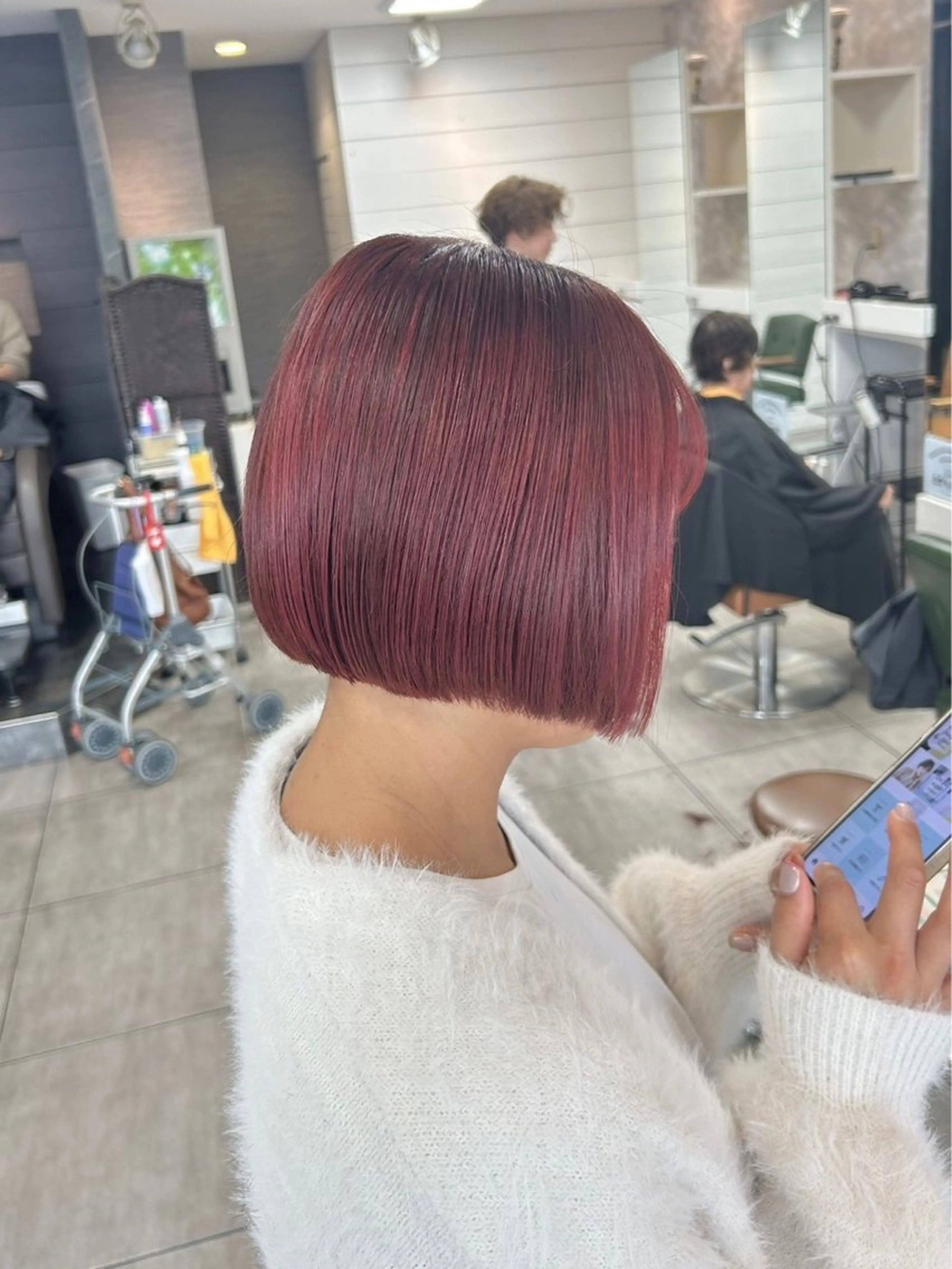 ショート カット ヘアカラー 🫧艶髪カラー🫧 森本くるみのヘアスタイル