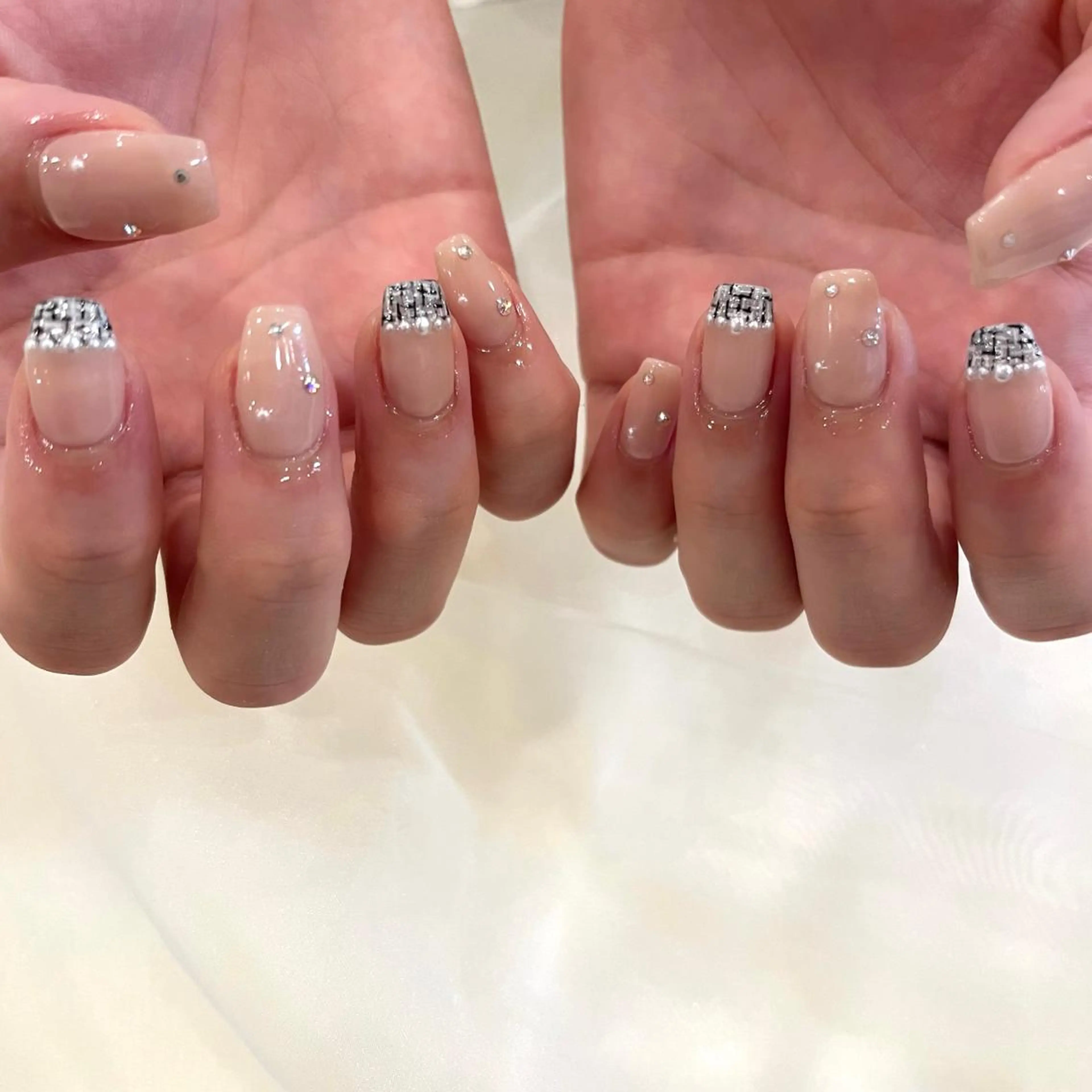 ネイル ツイードネイル 坂本 望のネイルデザイン