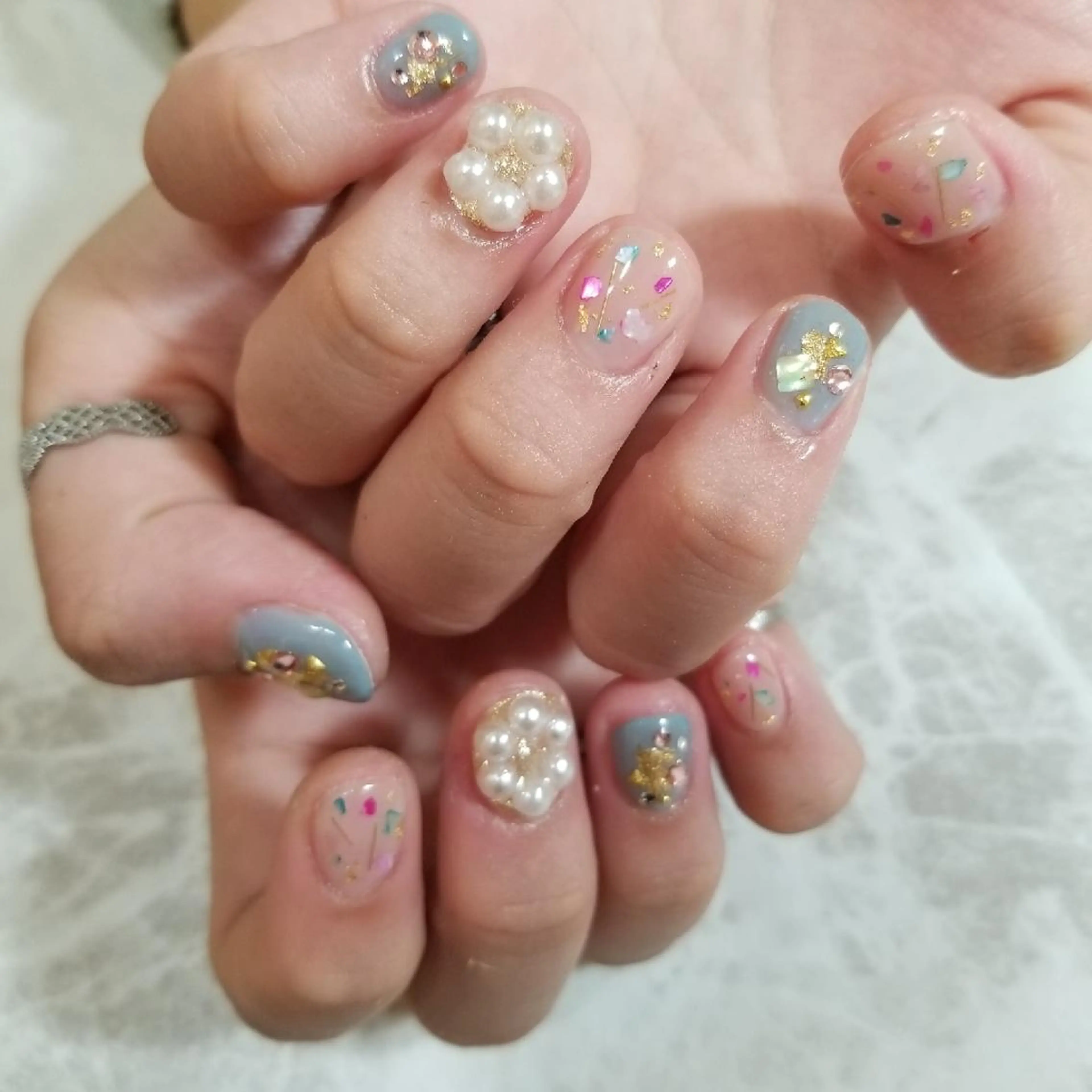 ネイル ハンドネイル nailatelier nijiiro.所属・nijiiro🌈 サトウのネイルデザイン