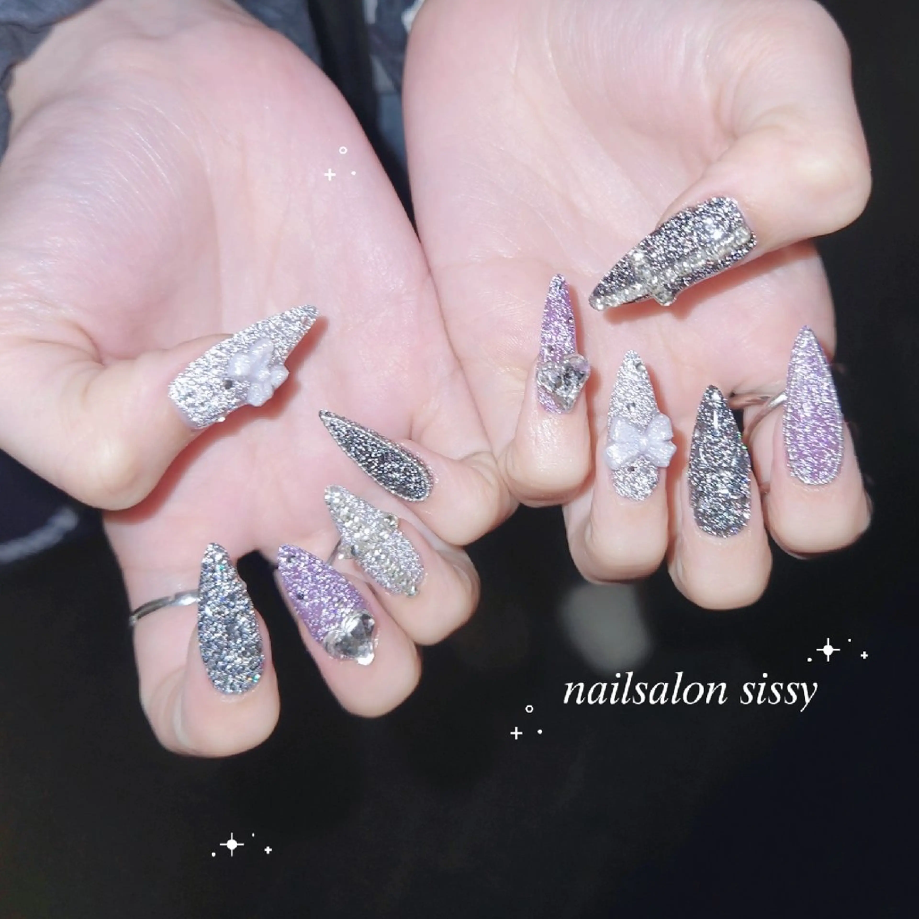 ネイル フラッシュネイル キラキラネイル 春ネイル ハンドネイル nailsalon sissy所属・sissy hatsuneのネイルデザイン